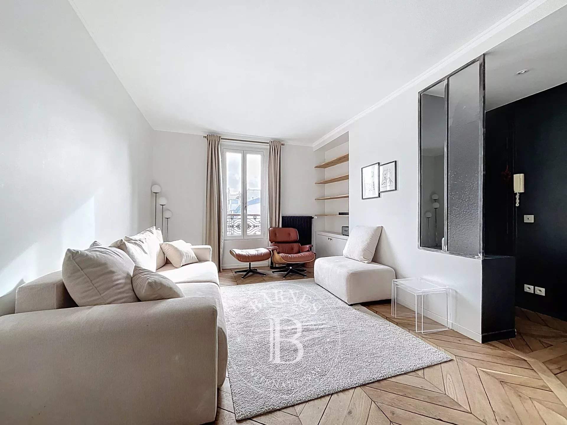 Paris  - Appartement 3 Pi&egrave;ces 2 Chambres - picture 1