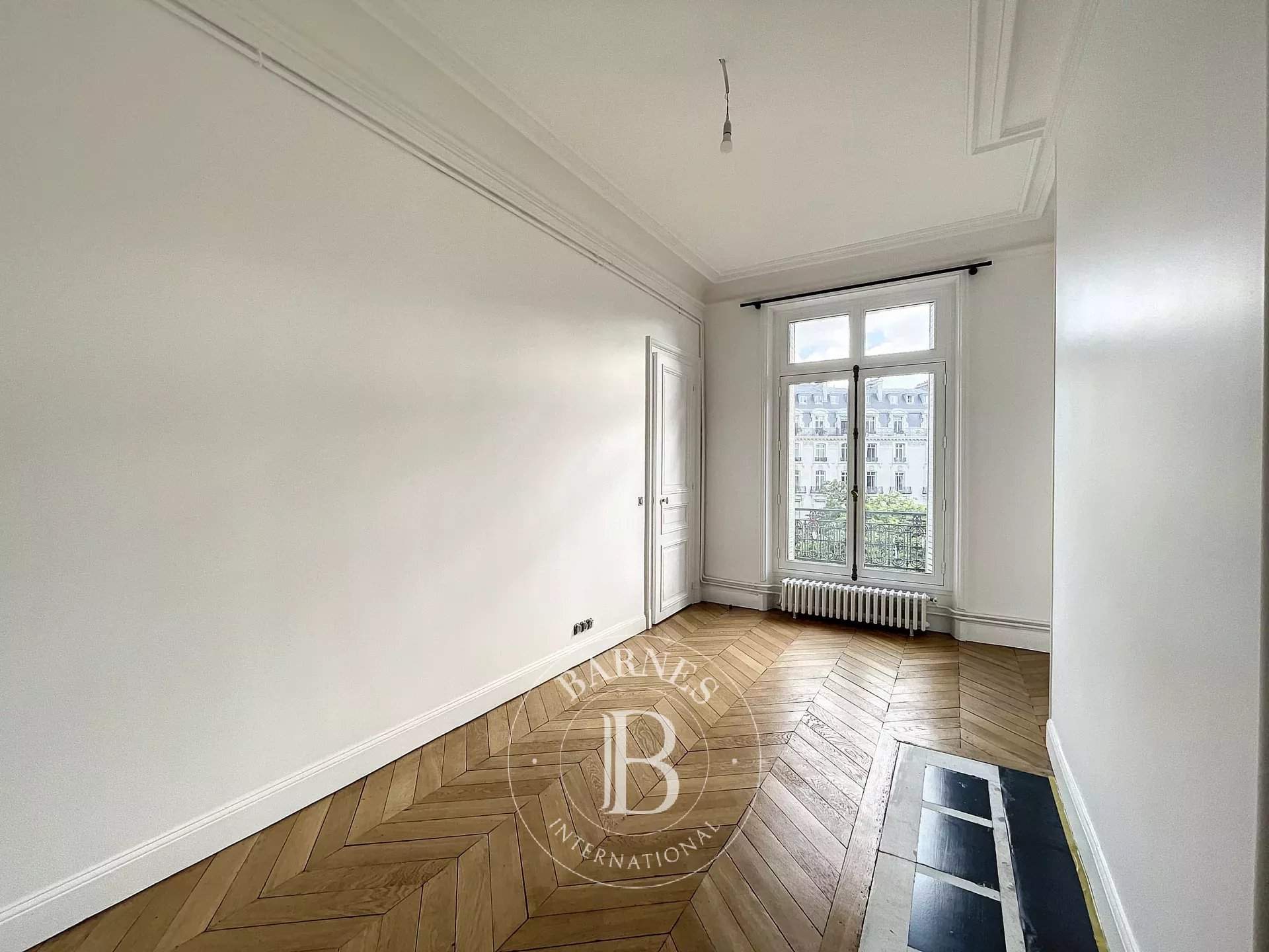 Paris  - Appartement 8 Pi&egrave;ces 5 Chambres - picture 12