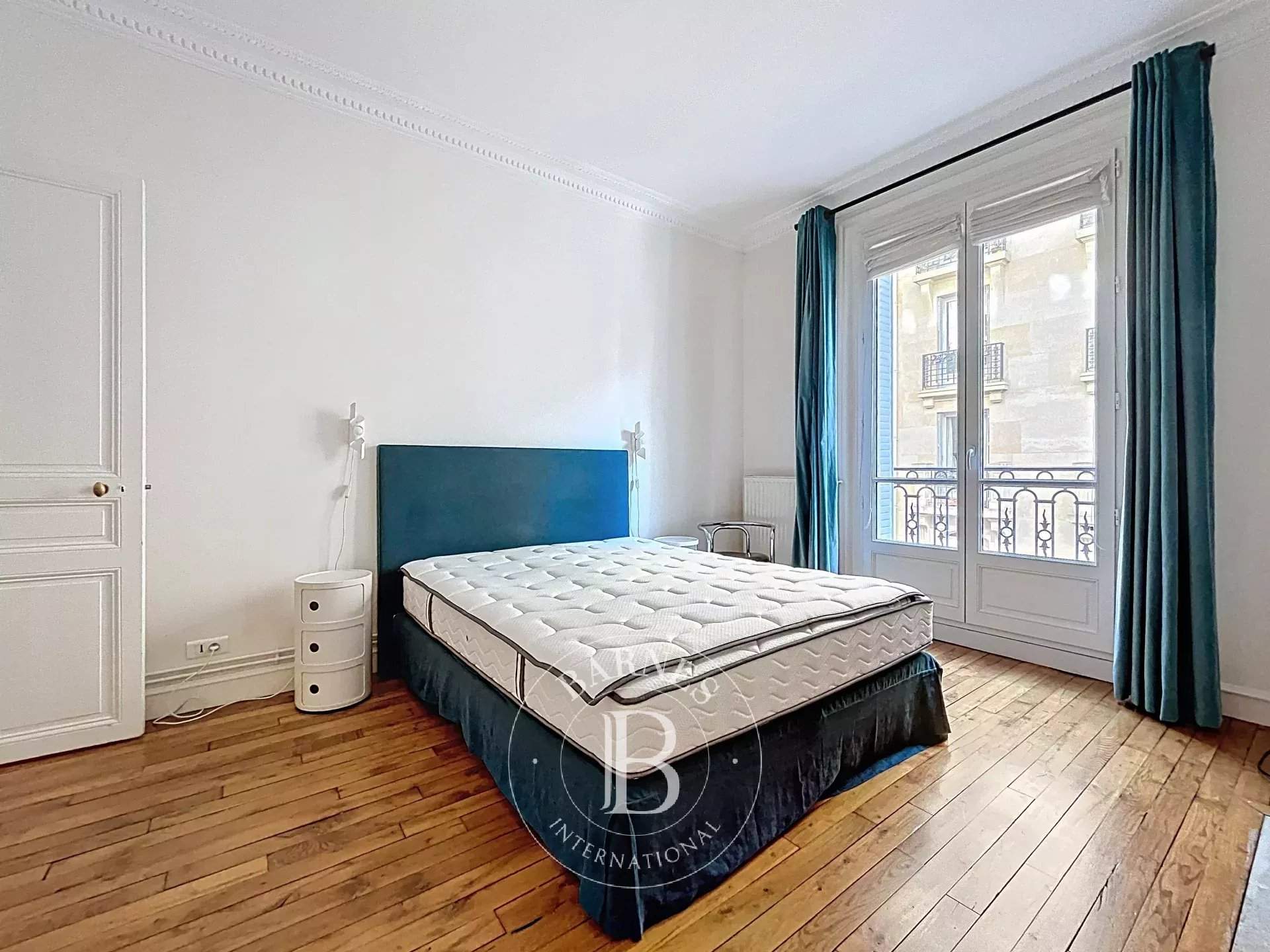 Paris  - Appartement 5 Pièces 3 Chambres - picture 4