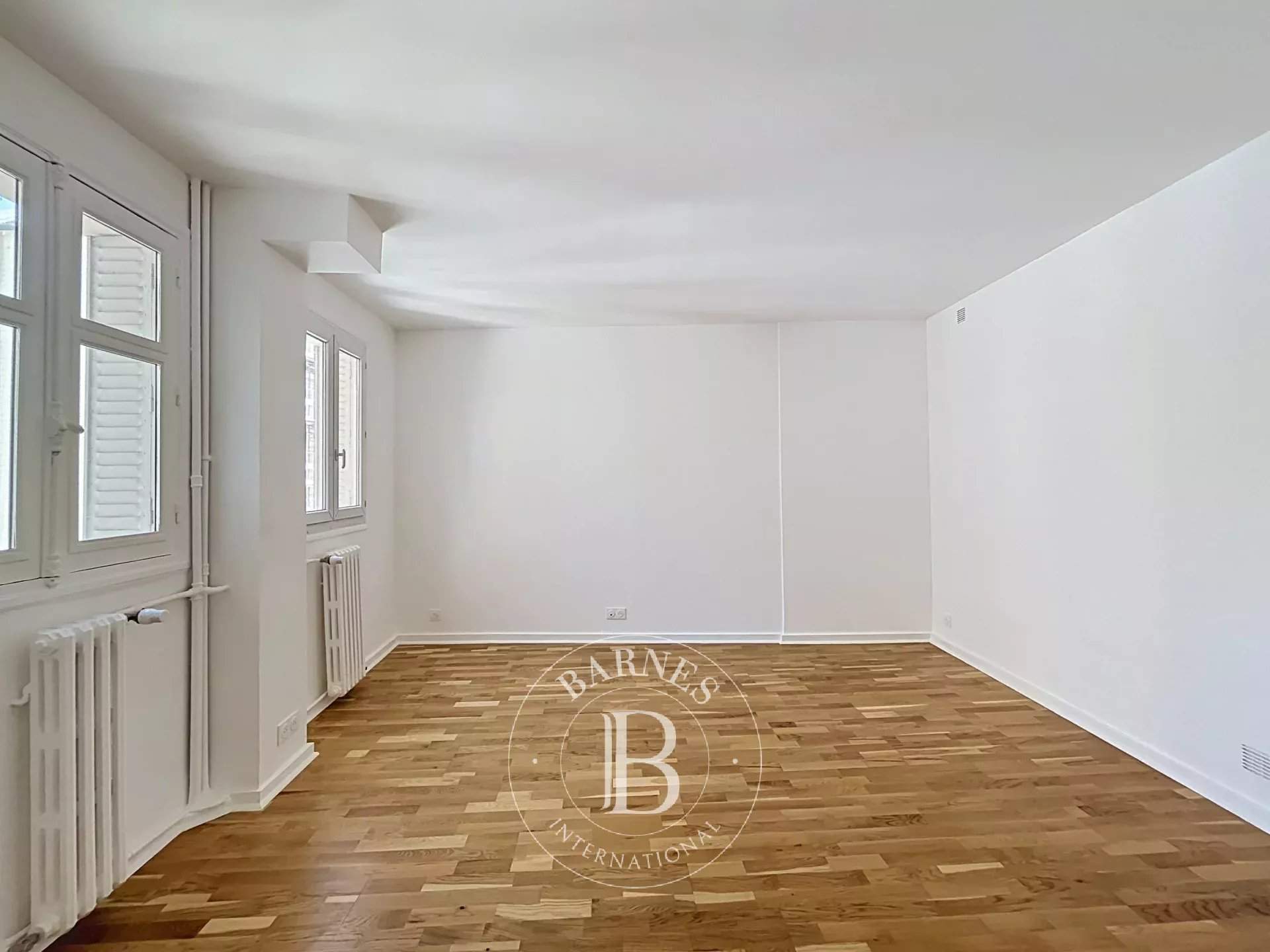 Paris  - Apartment 3 Bedrooms - picture 12