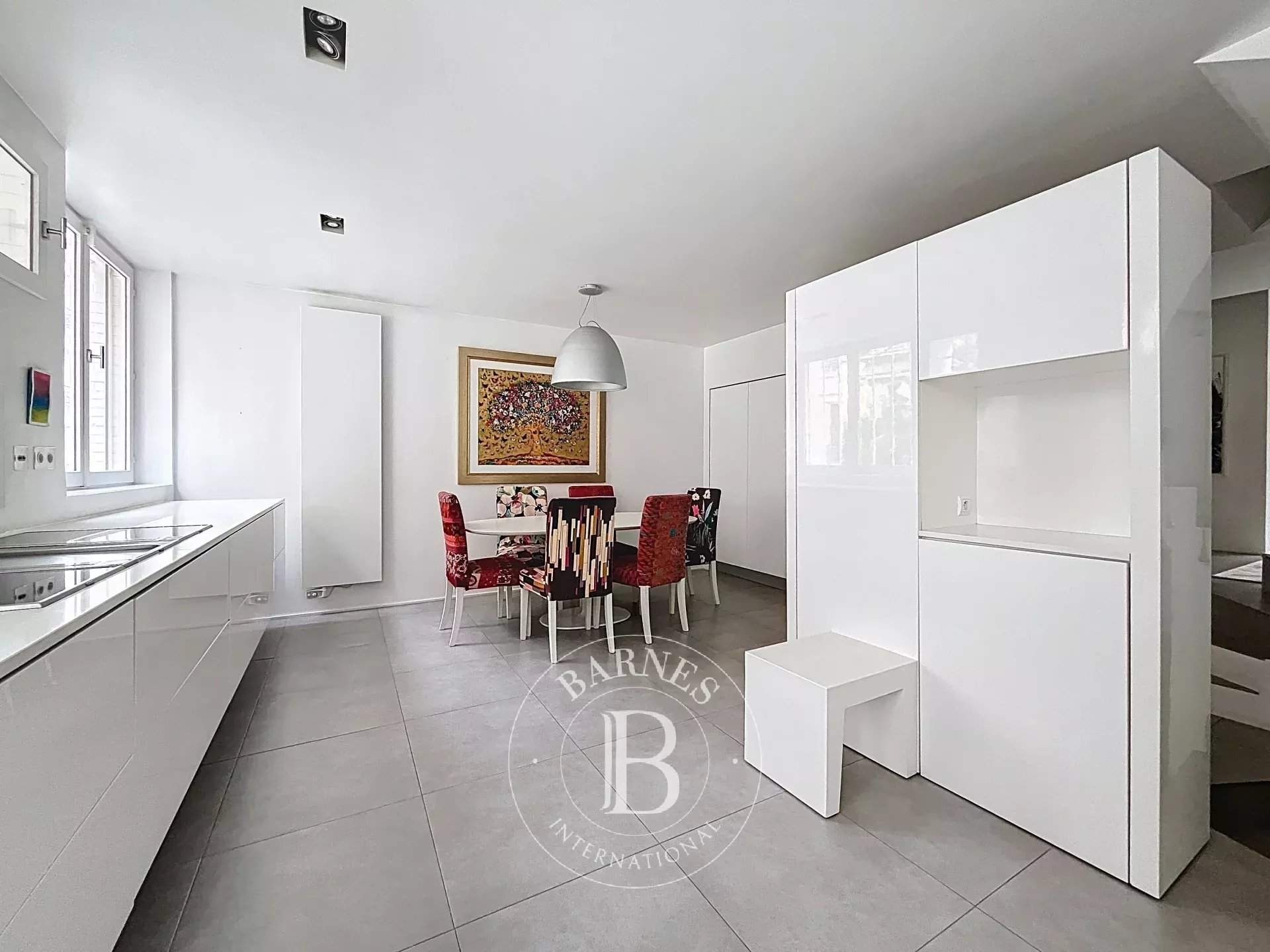 Paris  - Appartement 7 Pi&egrave;ces 3 Chambres - picture 5