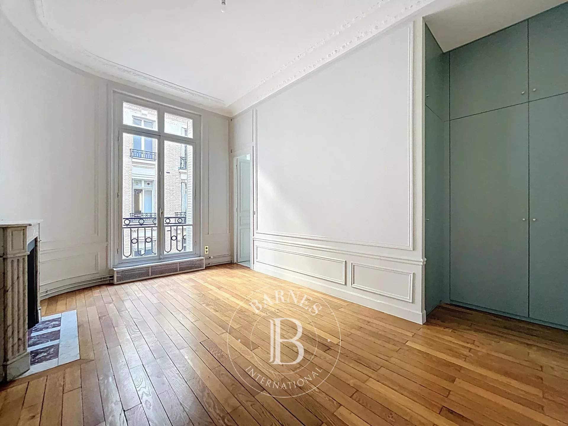 Paris  - Appartement 7 Pi&egrave;ces 4 Chambres - picture 11