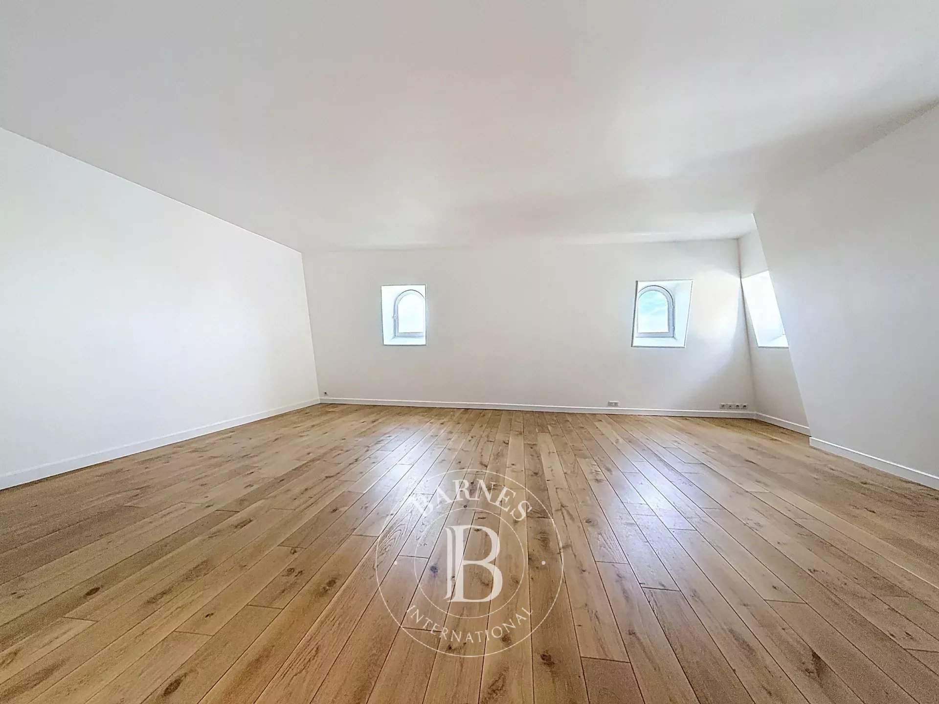 Paris  - Apartment 3 Bedrooms - picture 13