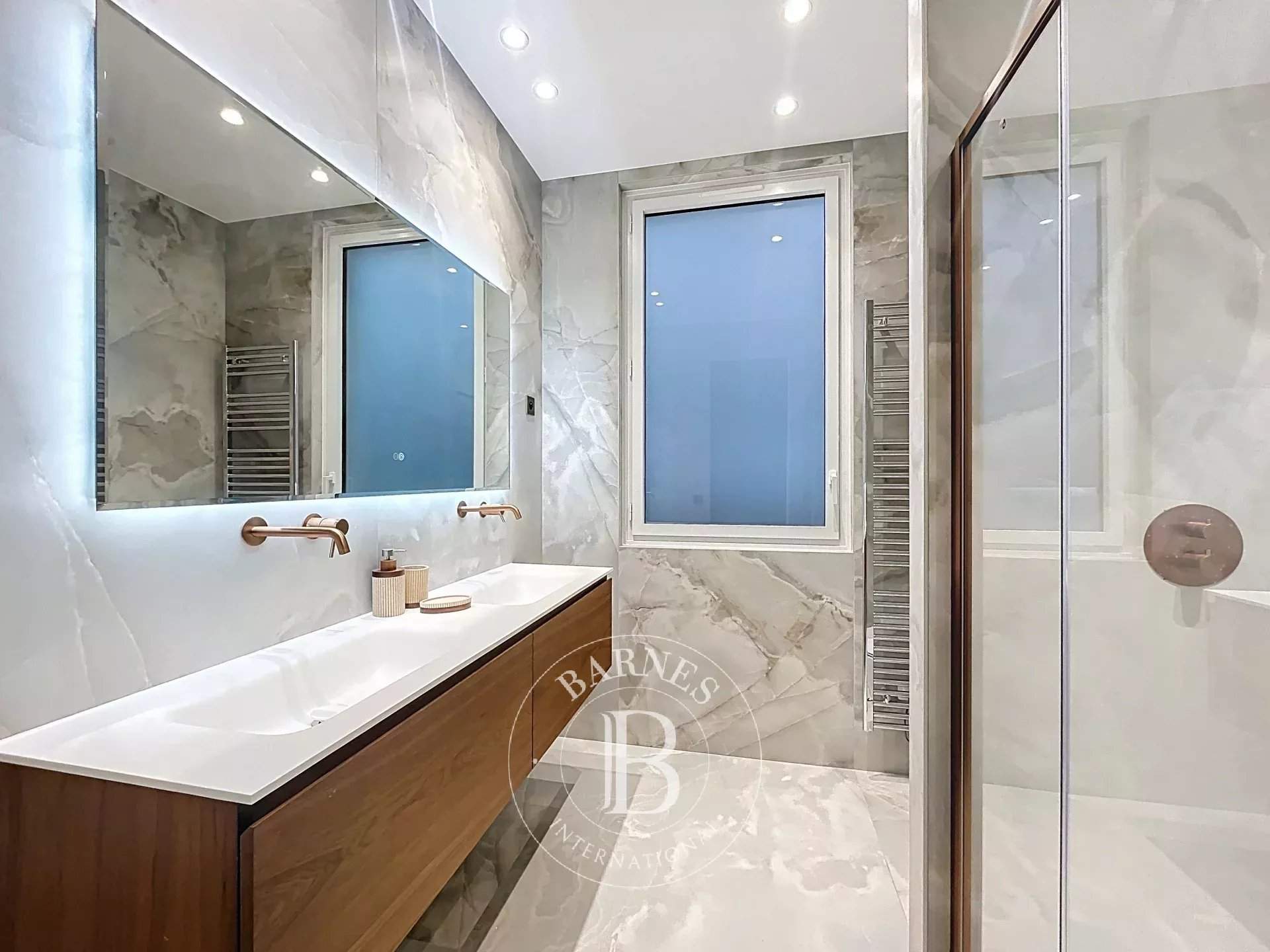 Paris  - Apartment 3 Bedrooms - picture 16