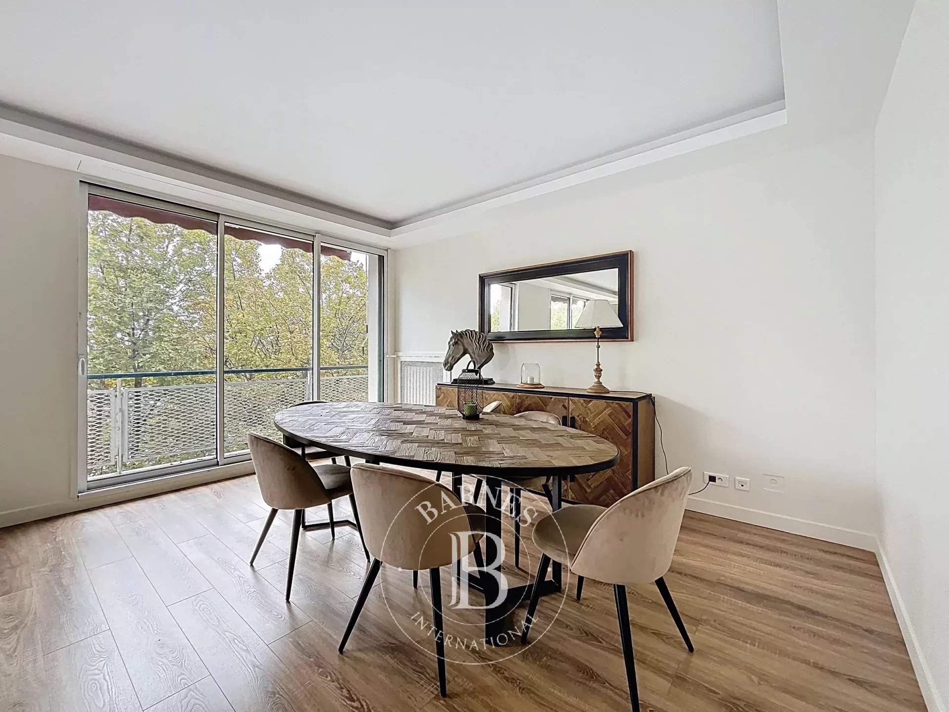 Paris  - Appartement 3 Pi&egrave;ces 2 Chambres - picture 9