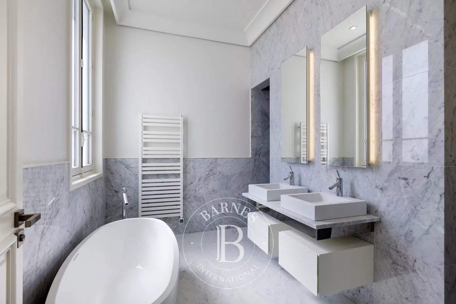 Paris  - Appartement 5 Pi&egrave;ces 3 Chambres - picture 8