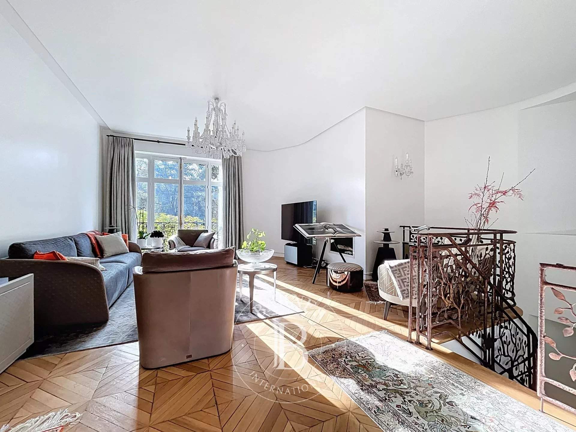 Paris  - Appartement 6 Pi&egrave;ces 3 Chambres - picture 9