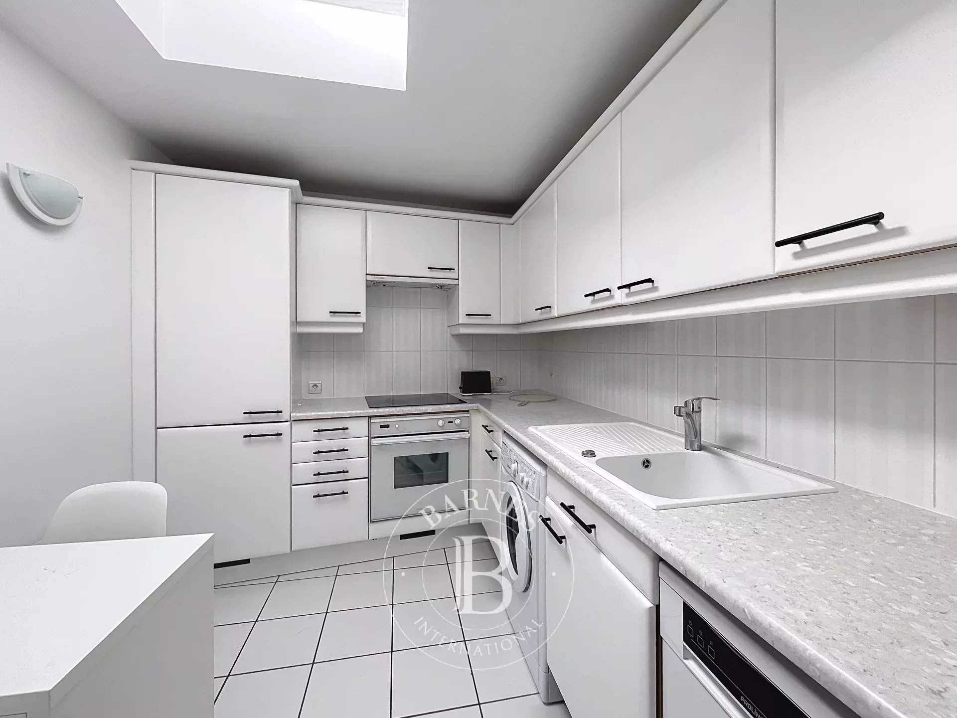 Paris  - Appartement 1 Pièce - picture 2