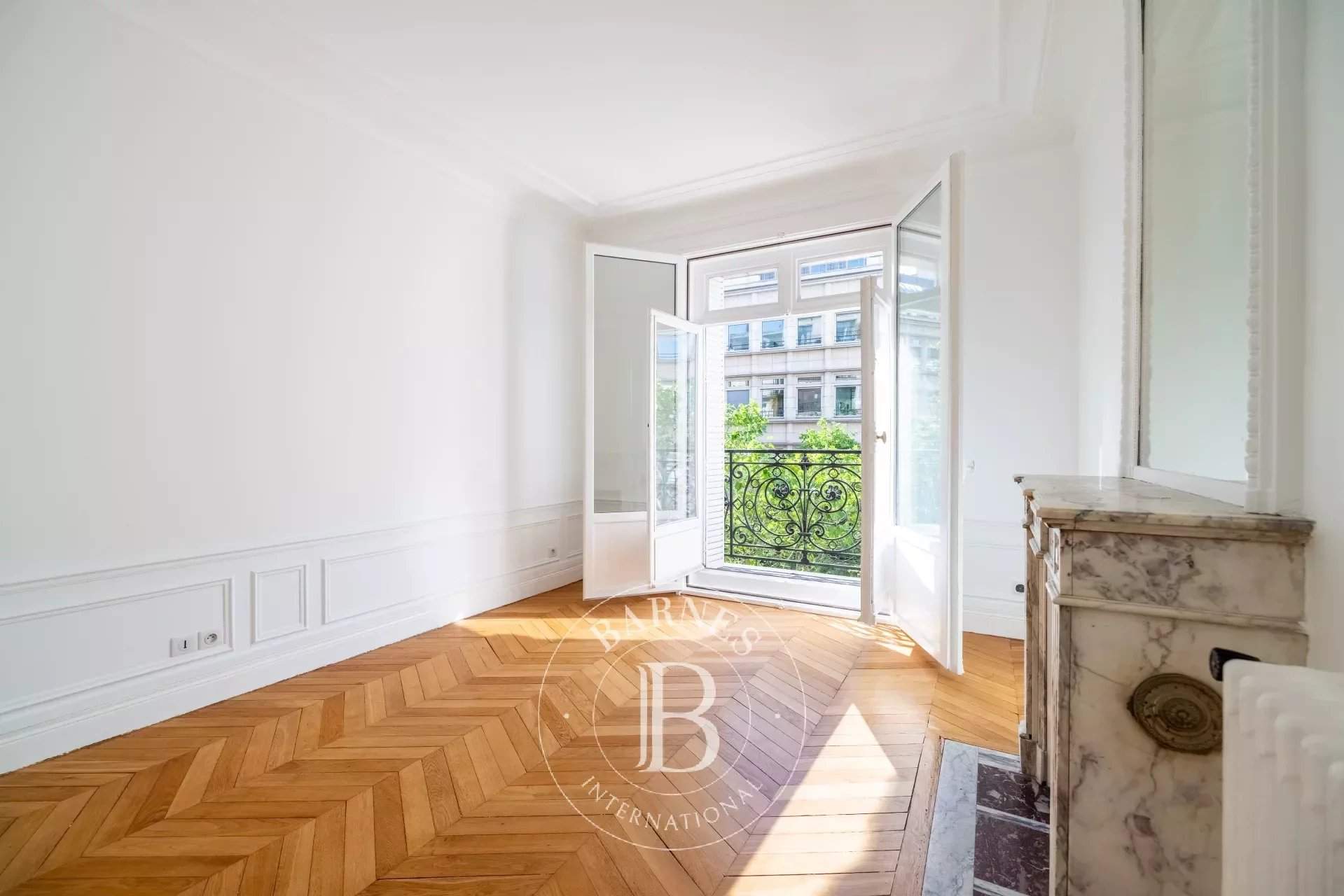 Paris  - Appartement 7 Pièces 4 Chambres - picture 7
