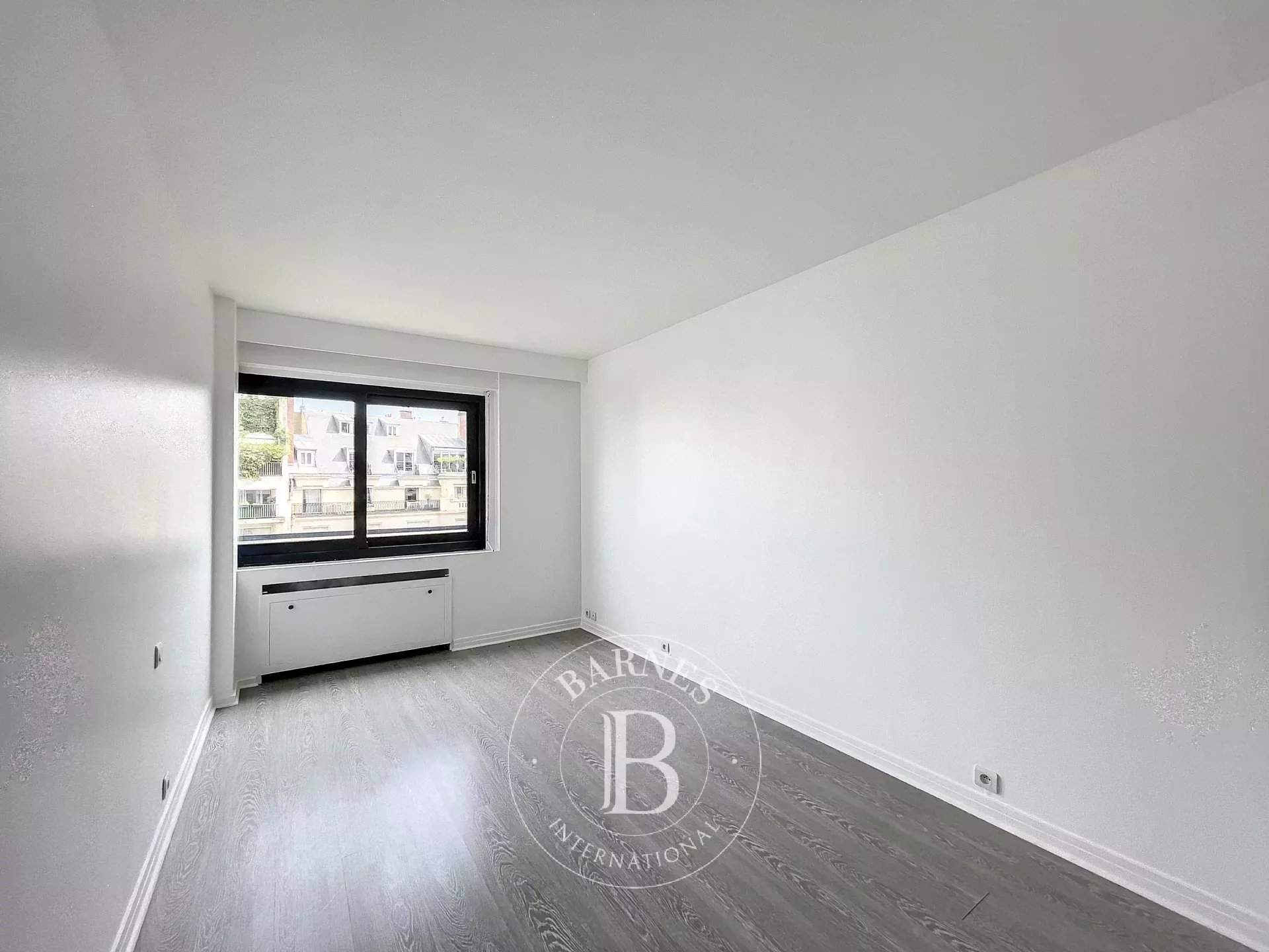 Paris  - Apartment 2 Bedrooms - picture 13
