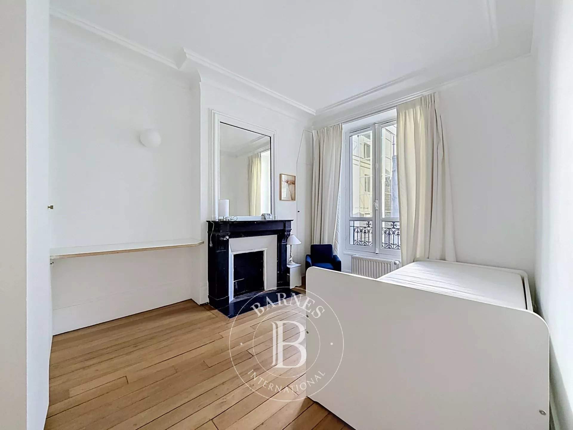 Paris  - Appartement 5 Pi&egrave;ces 3 Chambres - picture 12
