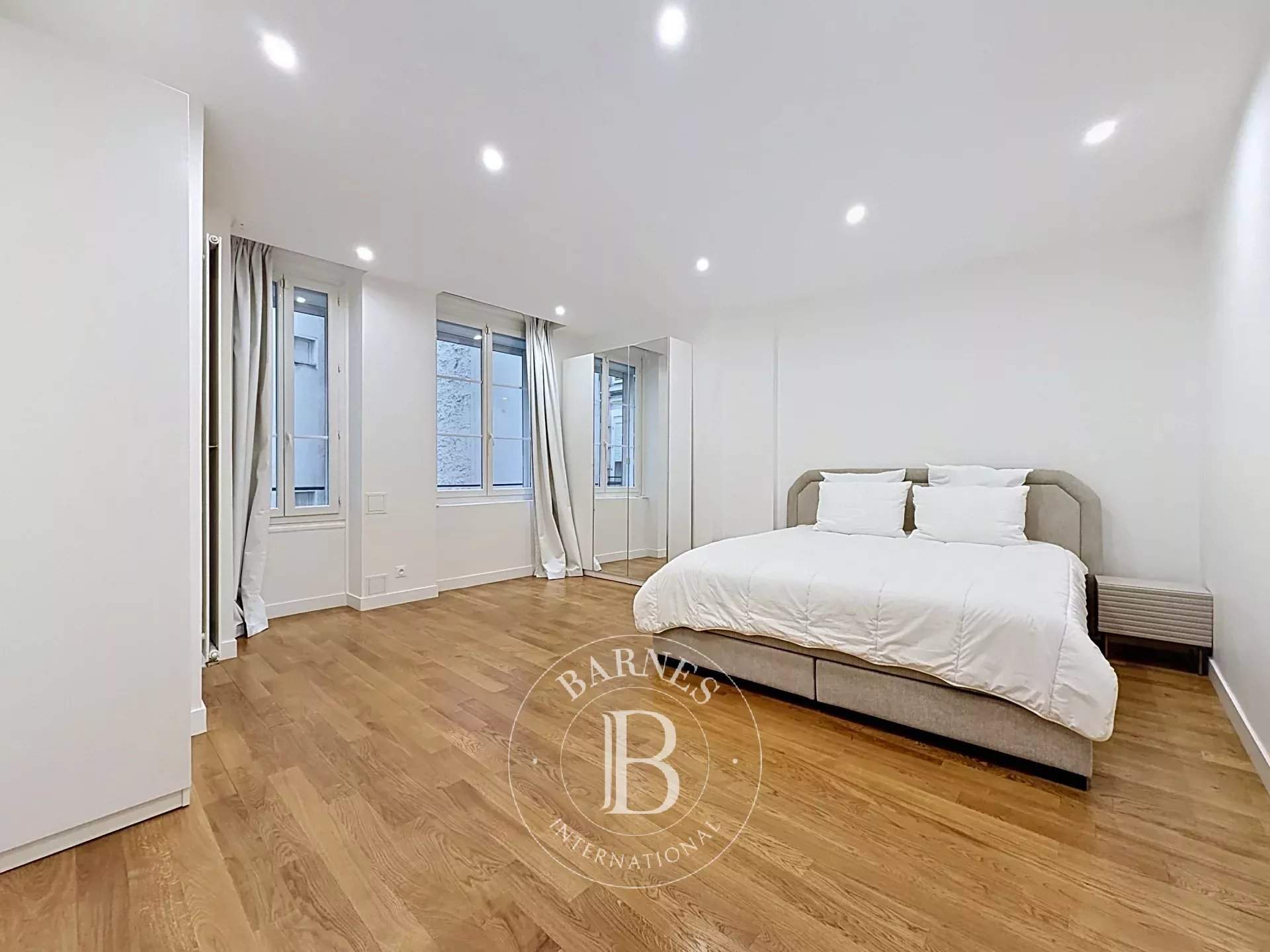 Paris  - Apartment 3 Bedrooms - picture 19