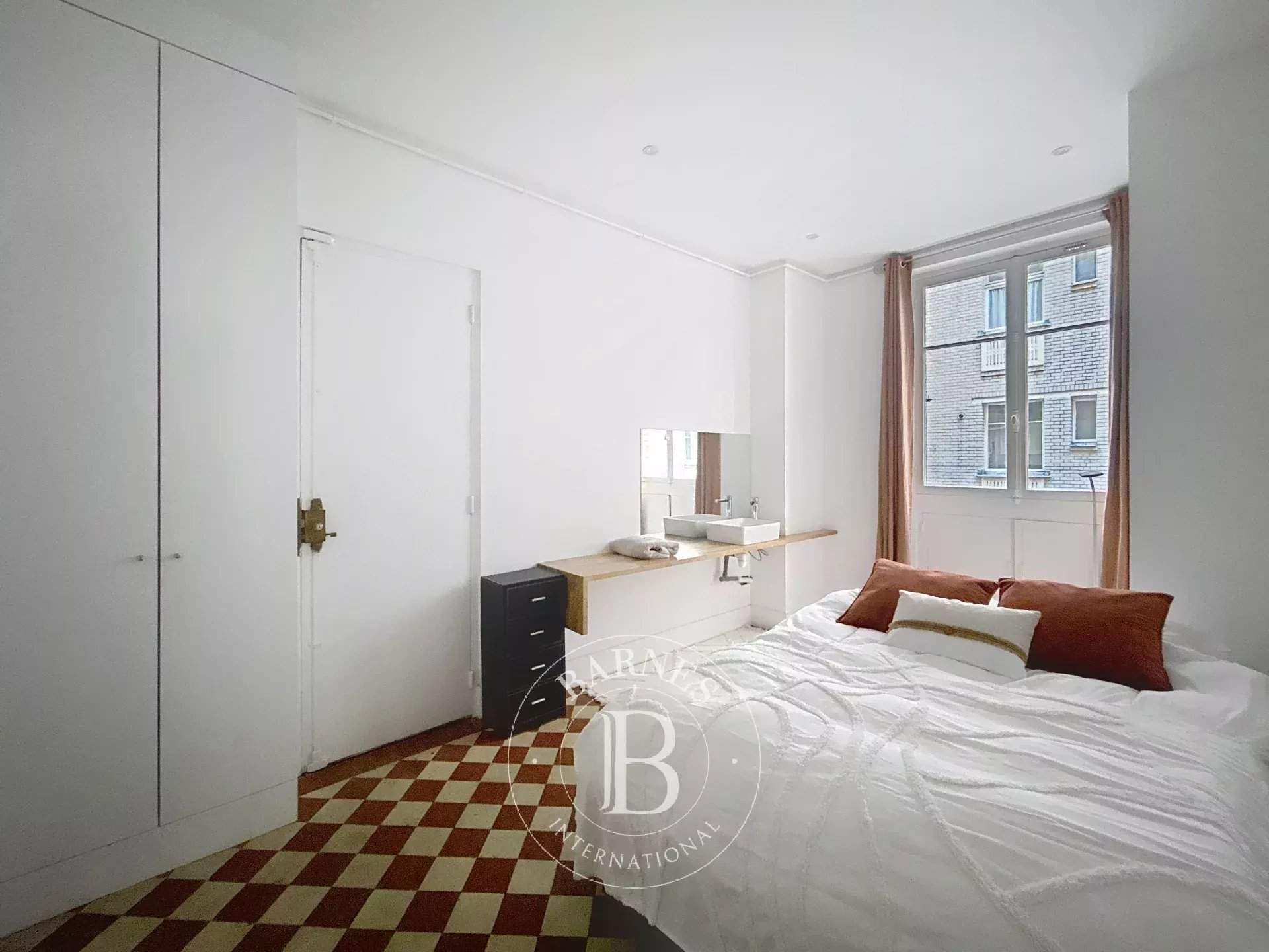 Paris  - Apartment 5 Bedrooms - picture 15