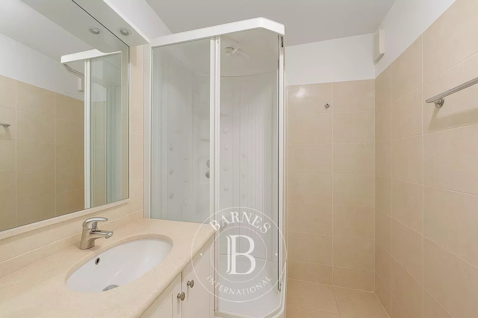 Paris  - Appartement 5 Pièces 3 Chambres - picture 12