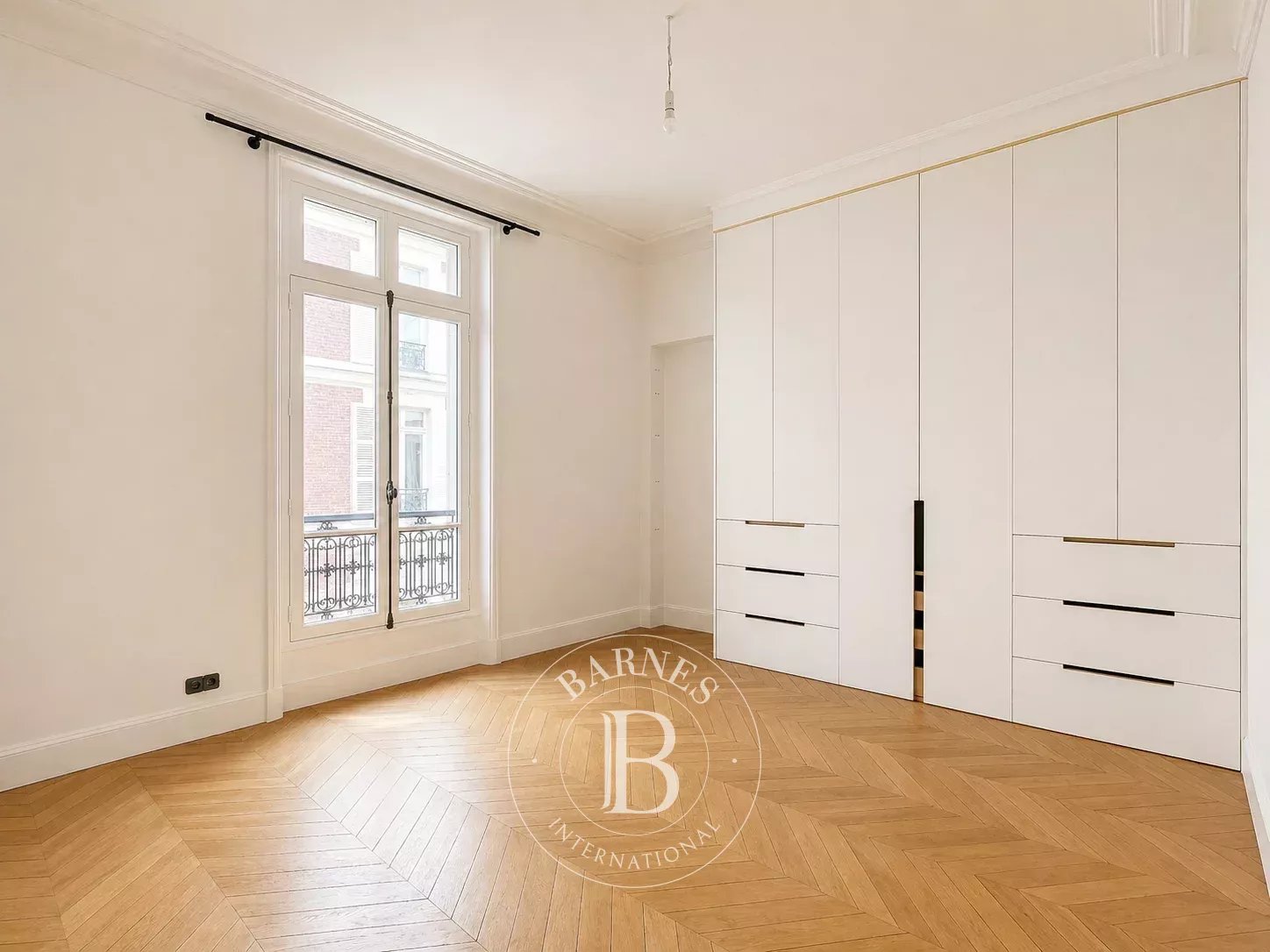 Paris  - Appartement 8 Pi&egrave;ces 5 Chambres - picture 13