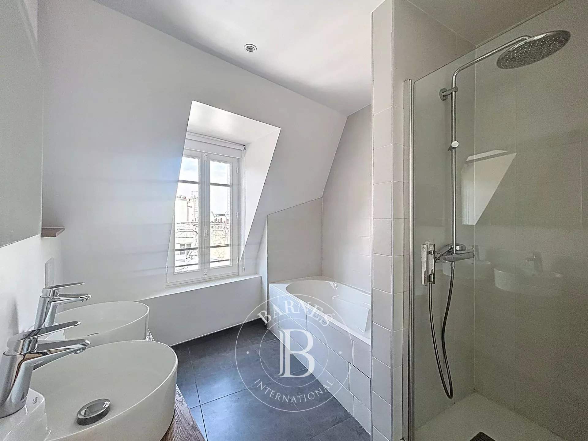 Paris  - Appartement 5 Pièces 3 Chambres - picture 8