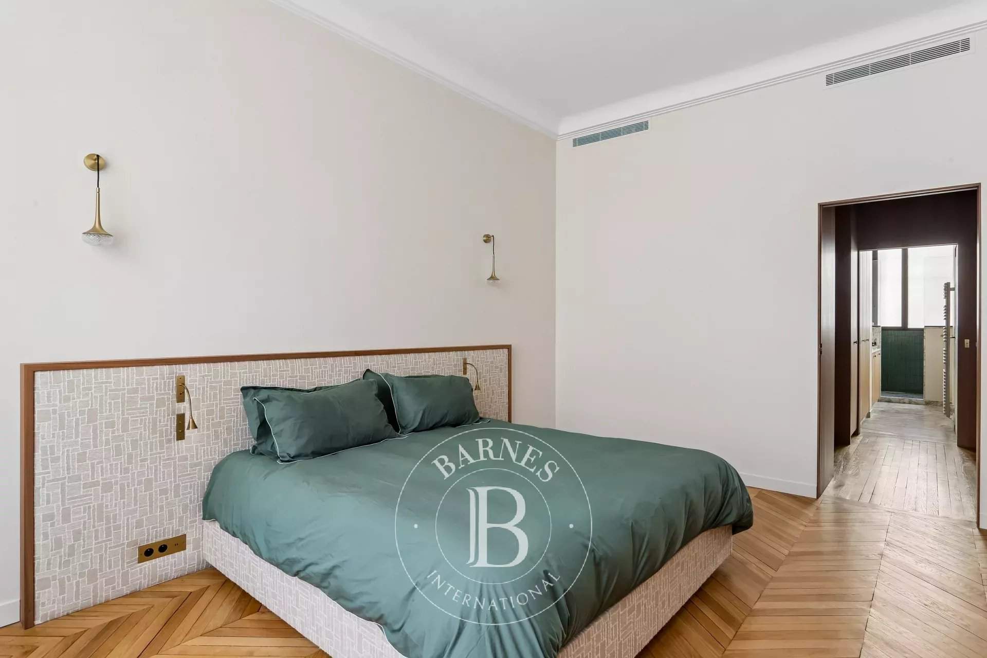 Paris  - Apartment 4 Bedrooms - picture 14
