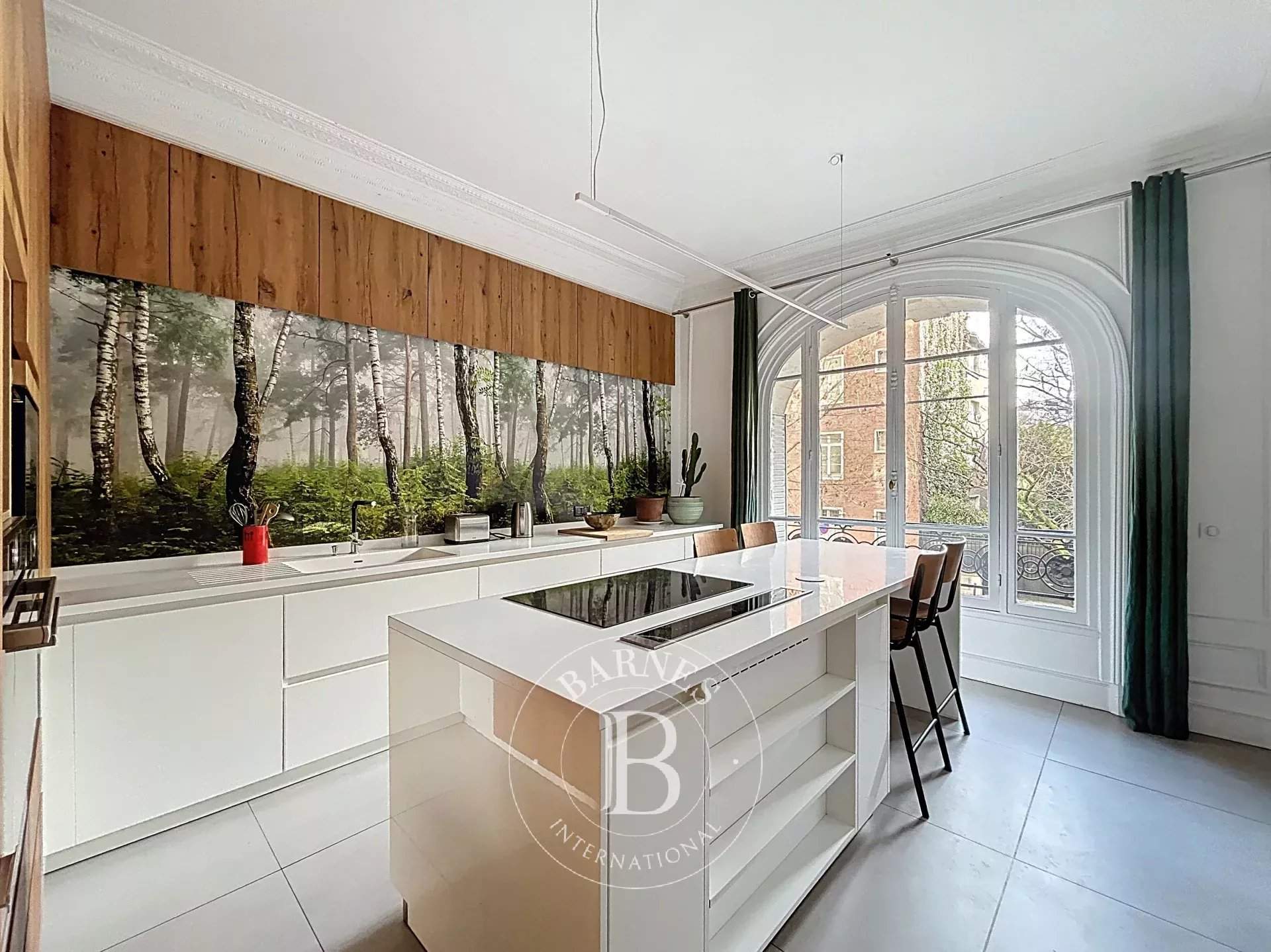 Paris  - Apartment 5 Bedrooms - picture 12