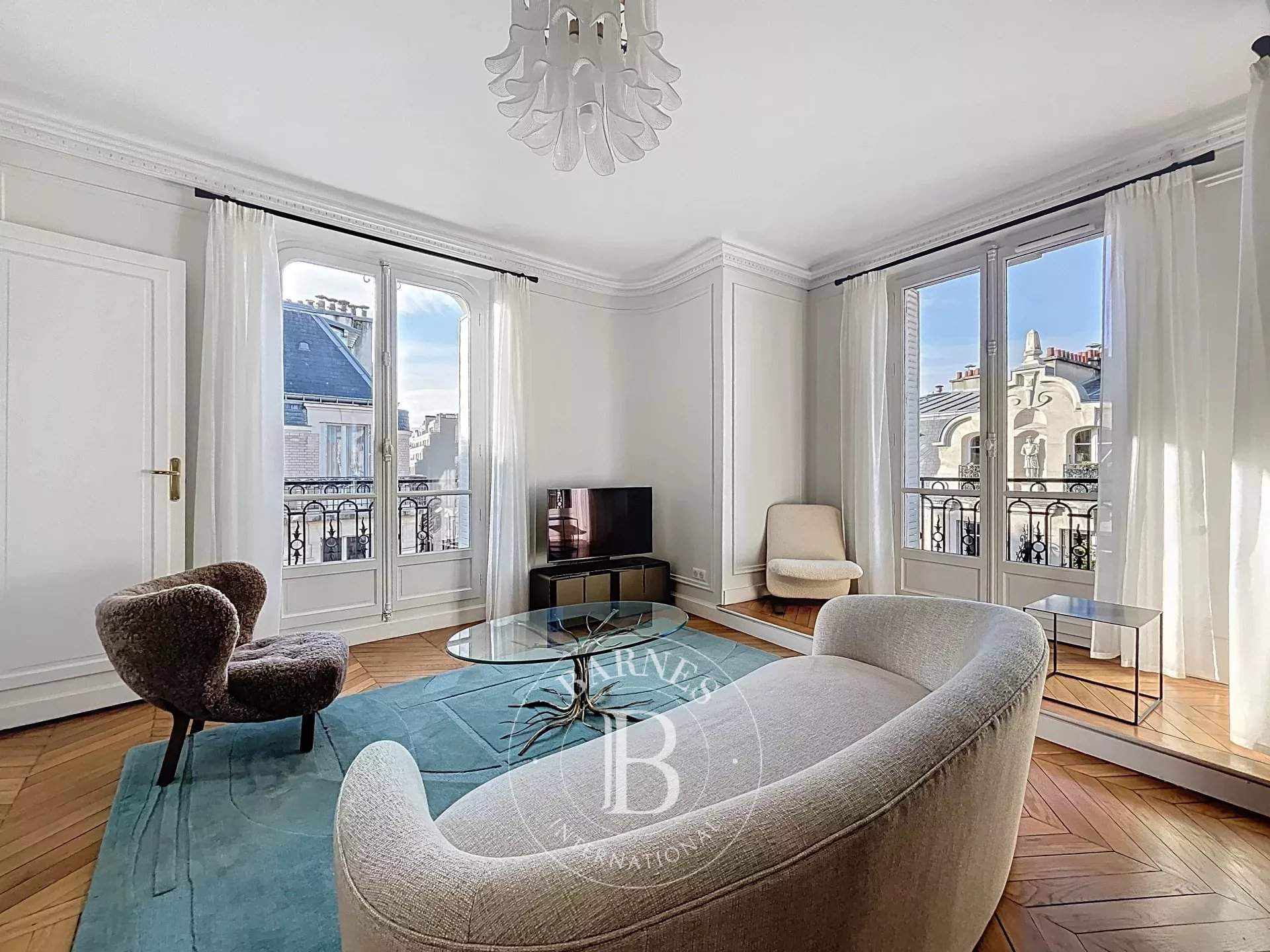 Paris  - Apartment 3 Bedrooms - picture 1