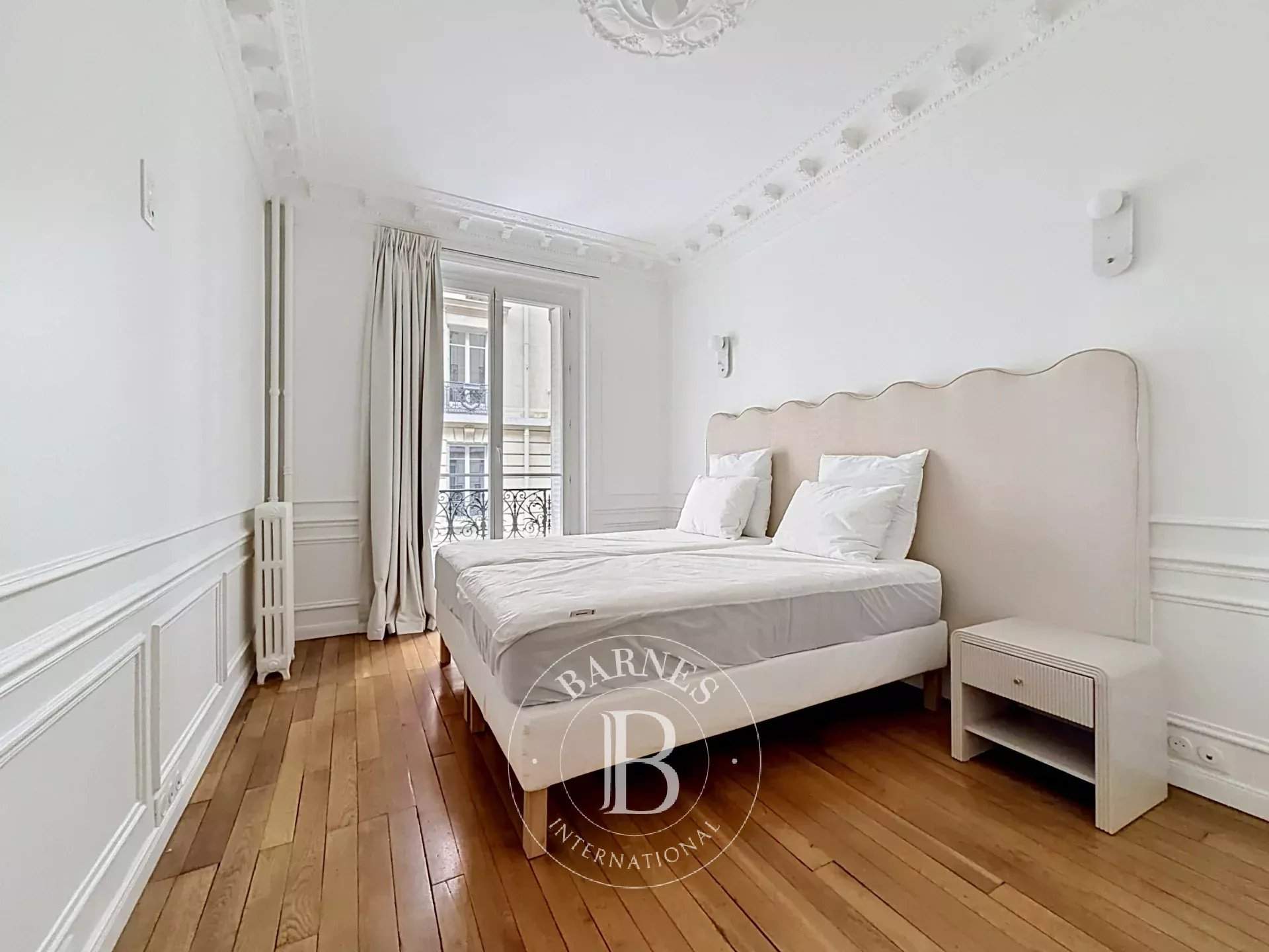 Paris  - Apartment 3 Bedrooms - picture 13