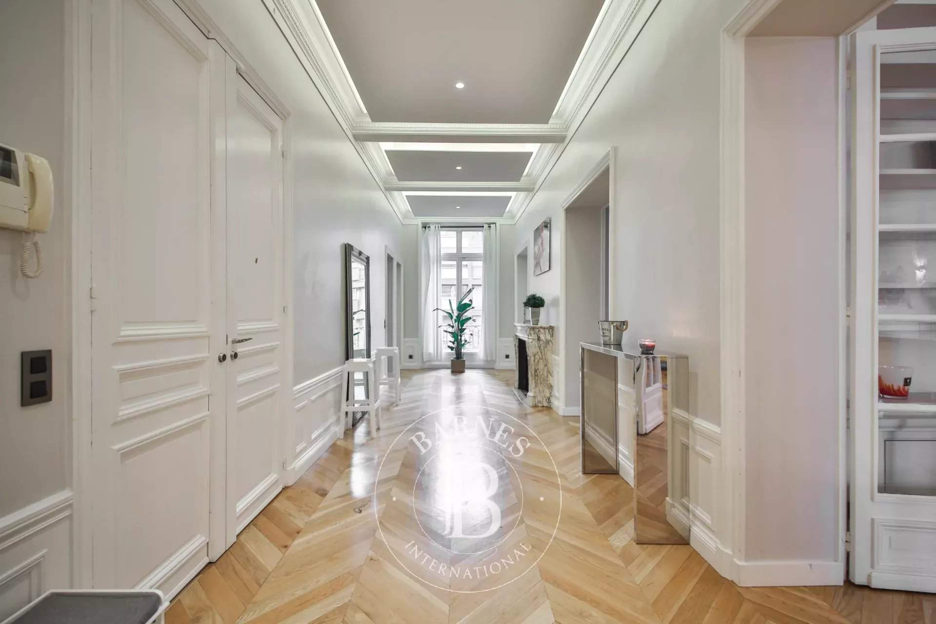 Paris  - Apartment 4 Bedrooms - picture 9