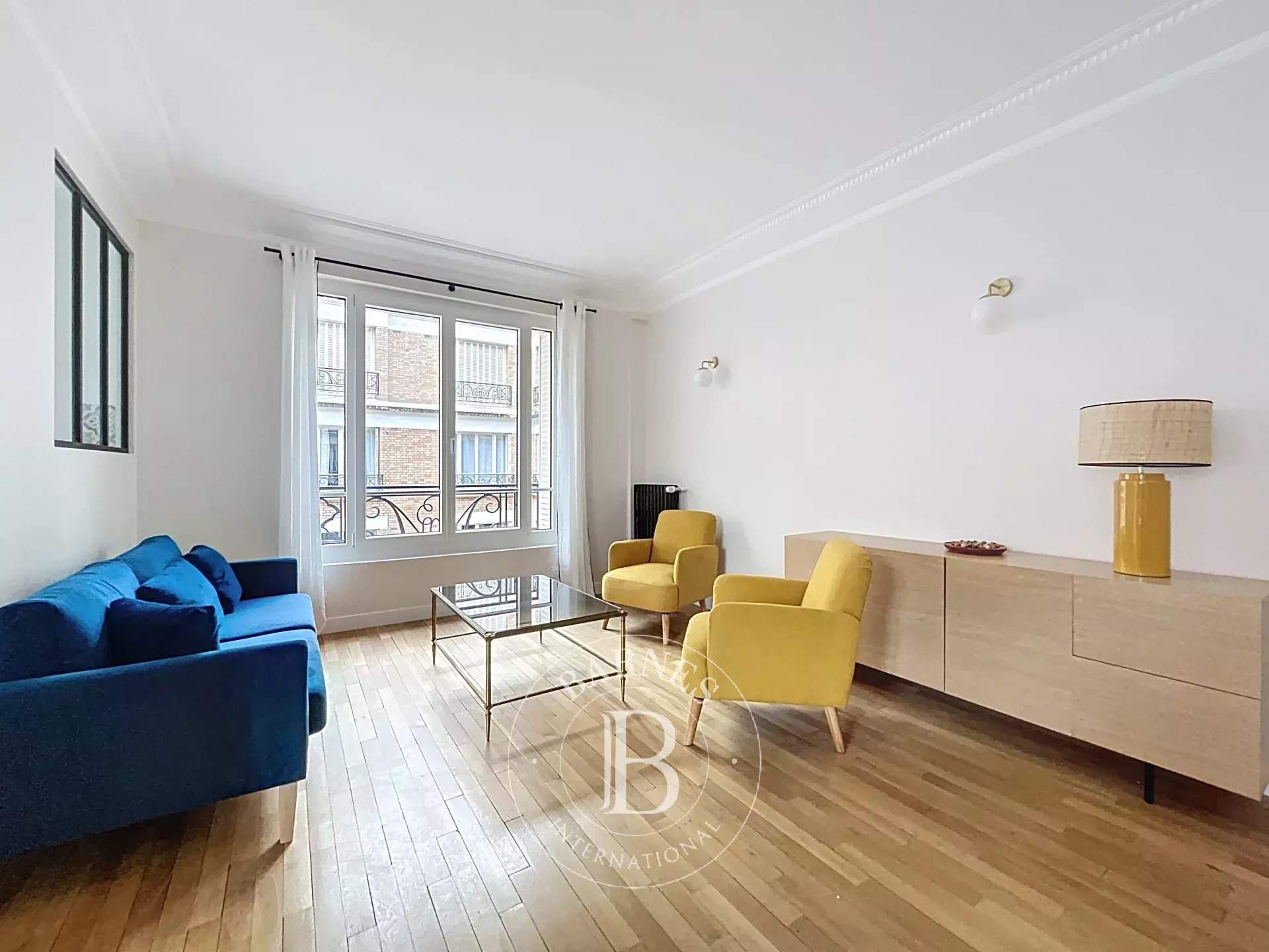 Paris  - Piso 2 Cuartos, 1 Habitacion - picture 1