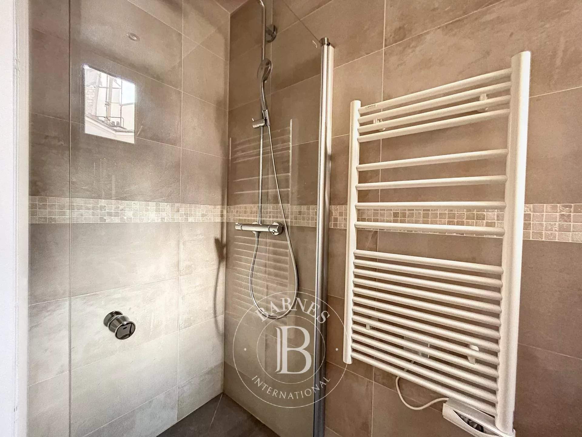 Paris  - Appartement 2 Pi&egrave;ces, 1 Chambre - picture 11