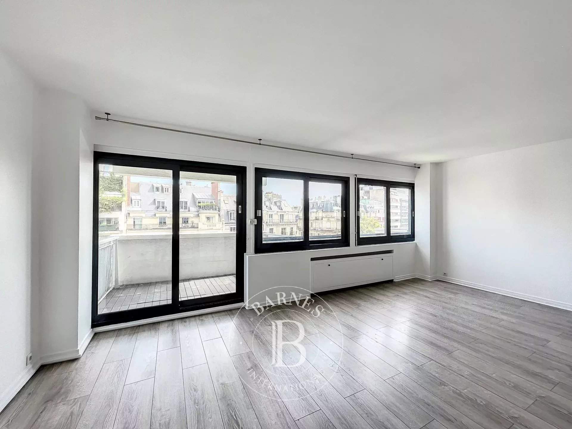 Paris  - Apartment 2 Bedrooms - picture 2