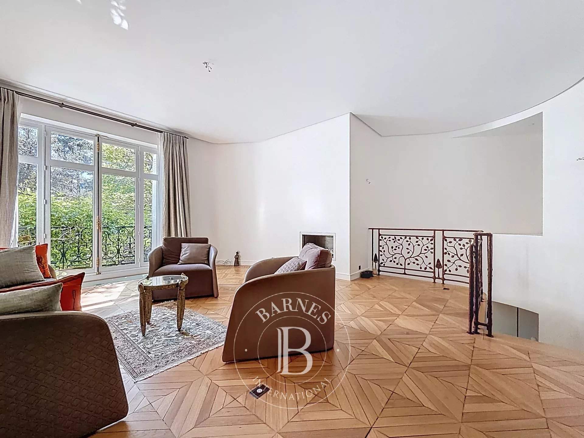 Paris  - Appartement 6 Pi&egrave;ces 3 Chambres - picture 10