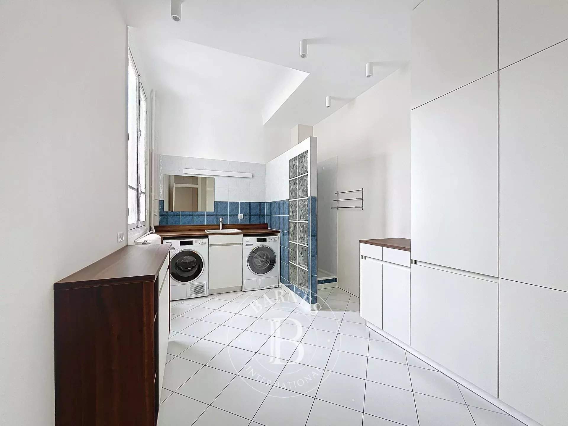 Paris  - Appartement 8 Pièces 5 Chambres - picture 10