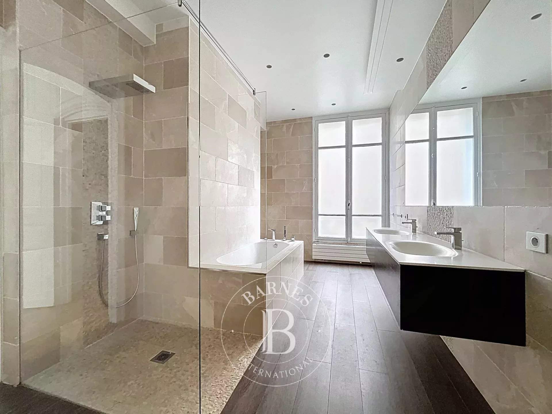 Paris  - Apartment 4 Bedrooms - picture 8