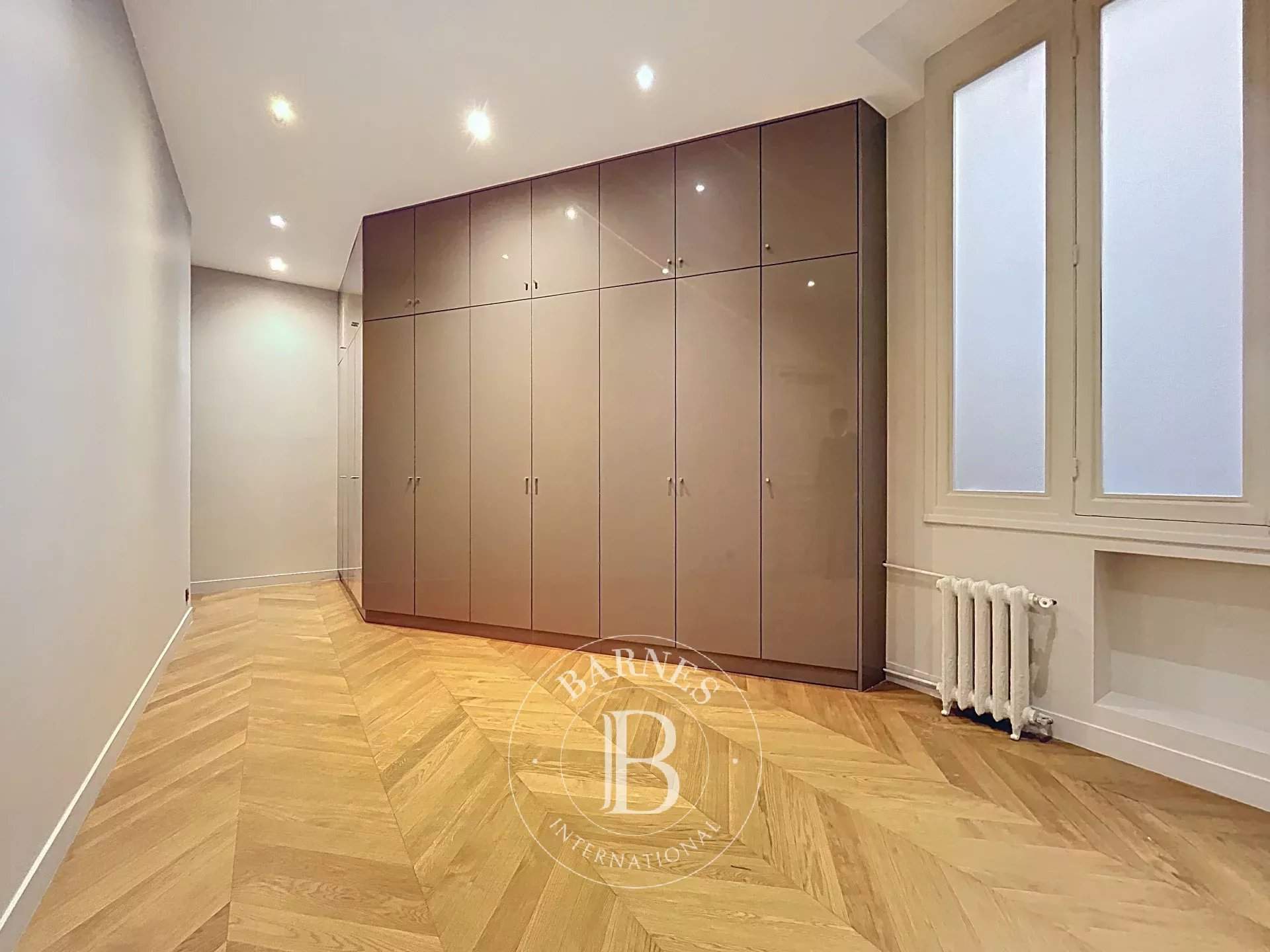 Paris  - Appartement 7 Pi&egrave;ces 4 Chambres - picture 12