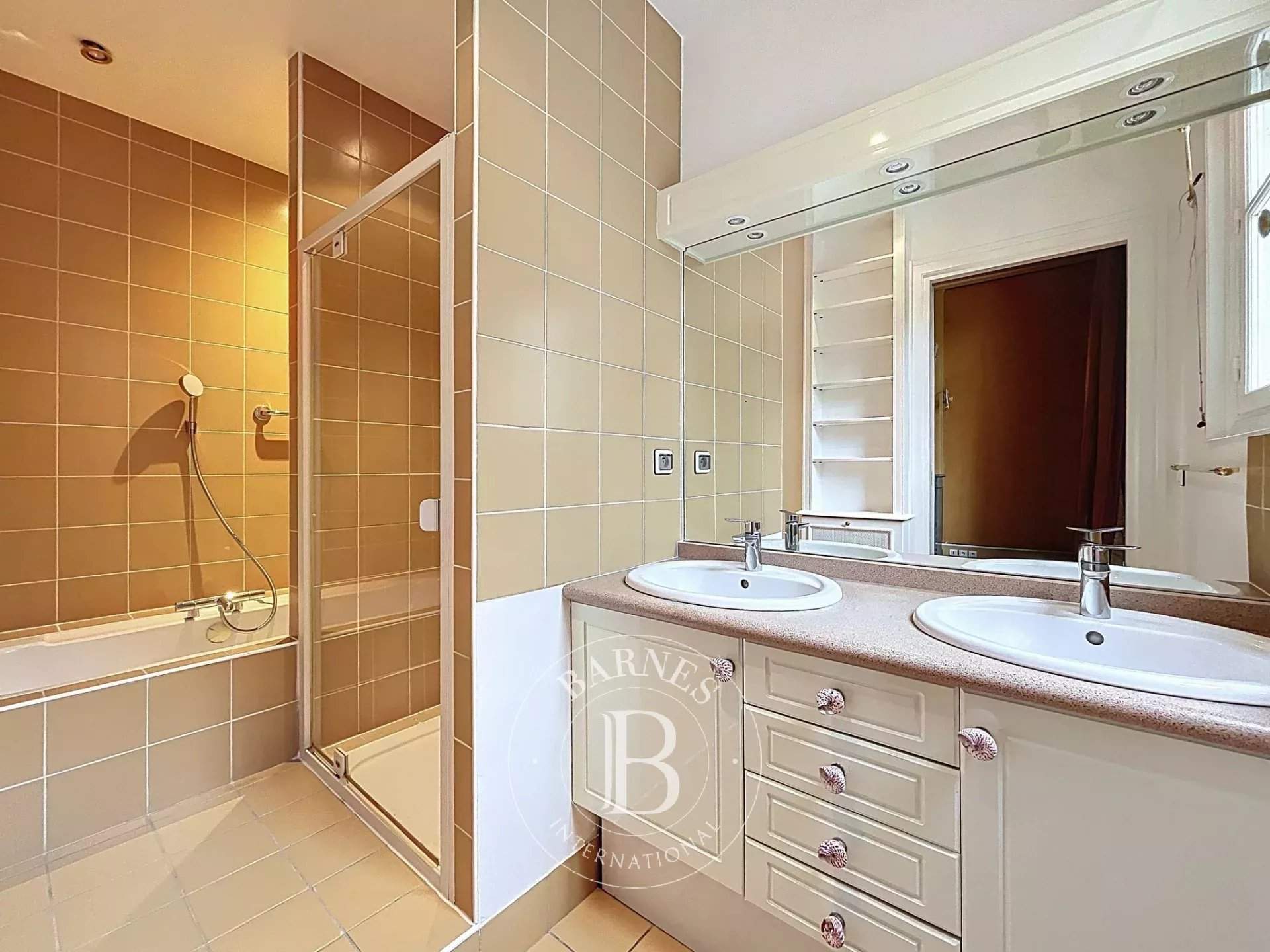 Paris  - Appartement 4 Pièces, 1 Chambre - picture 5