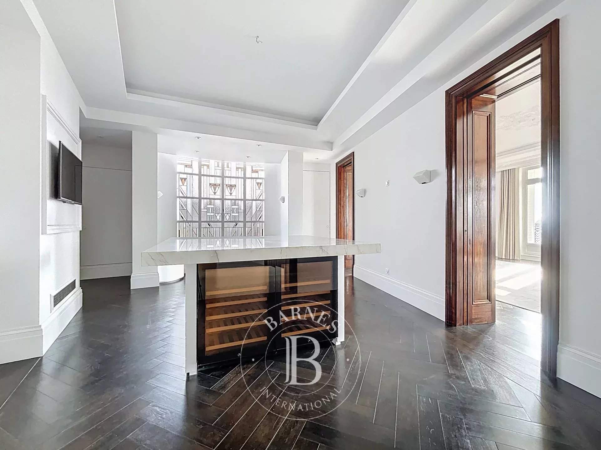 Paris  - Apartment 3 Bedrooms - picture 4
