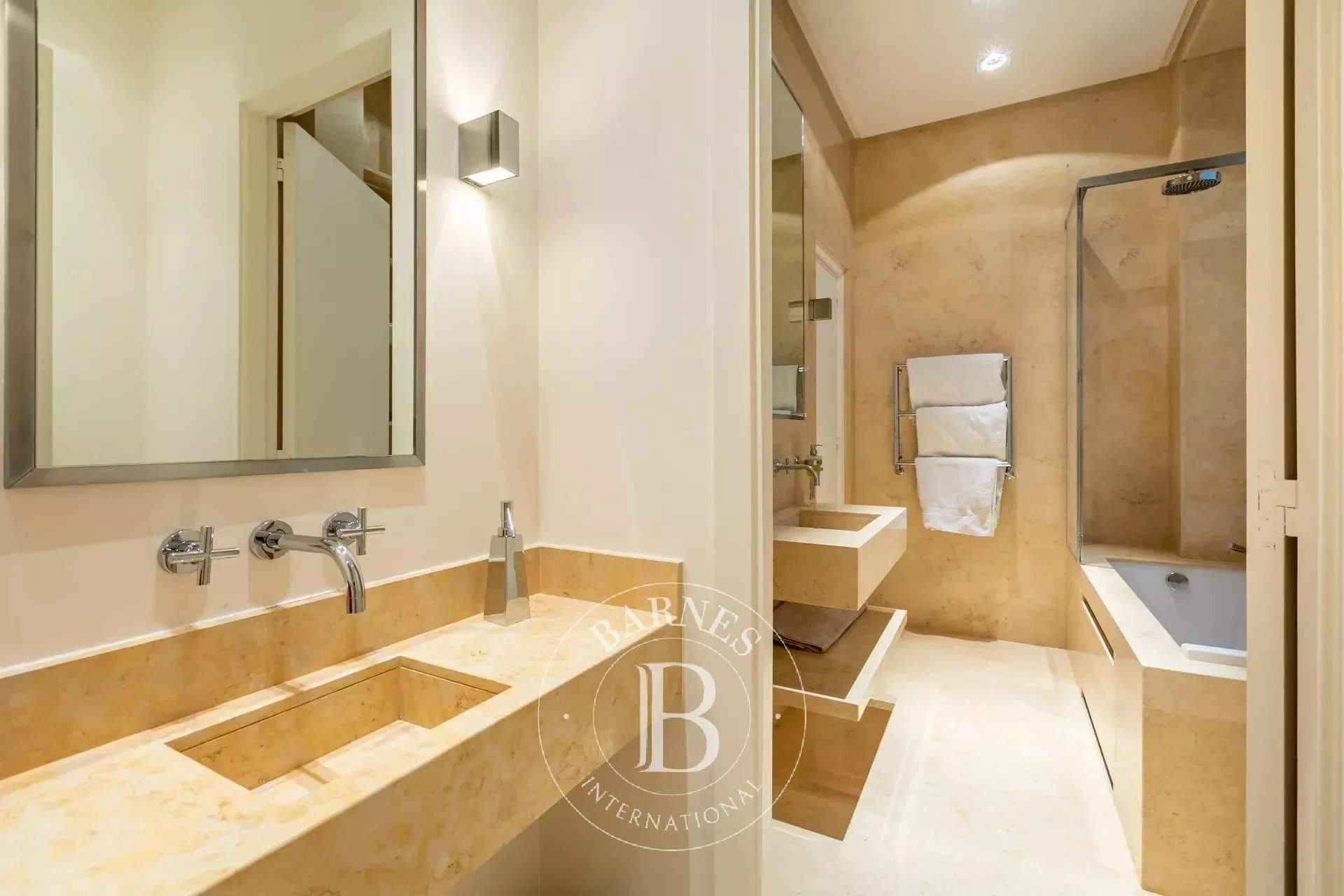 Paris  - Appartement 6 Pi&egrave;ces 3 Chambres - picture 20