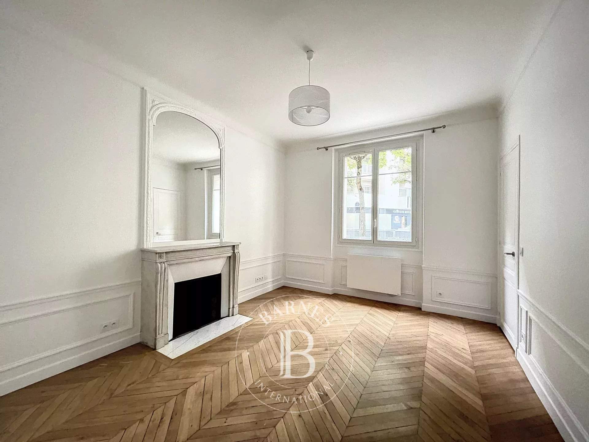 Paris  - Appartement 2 Pi&egrave;ces, 1 Chambre - picture 1