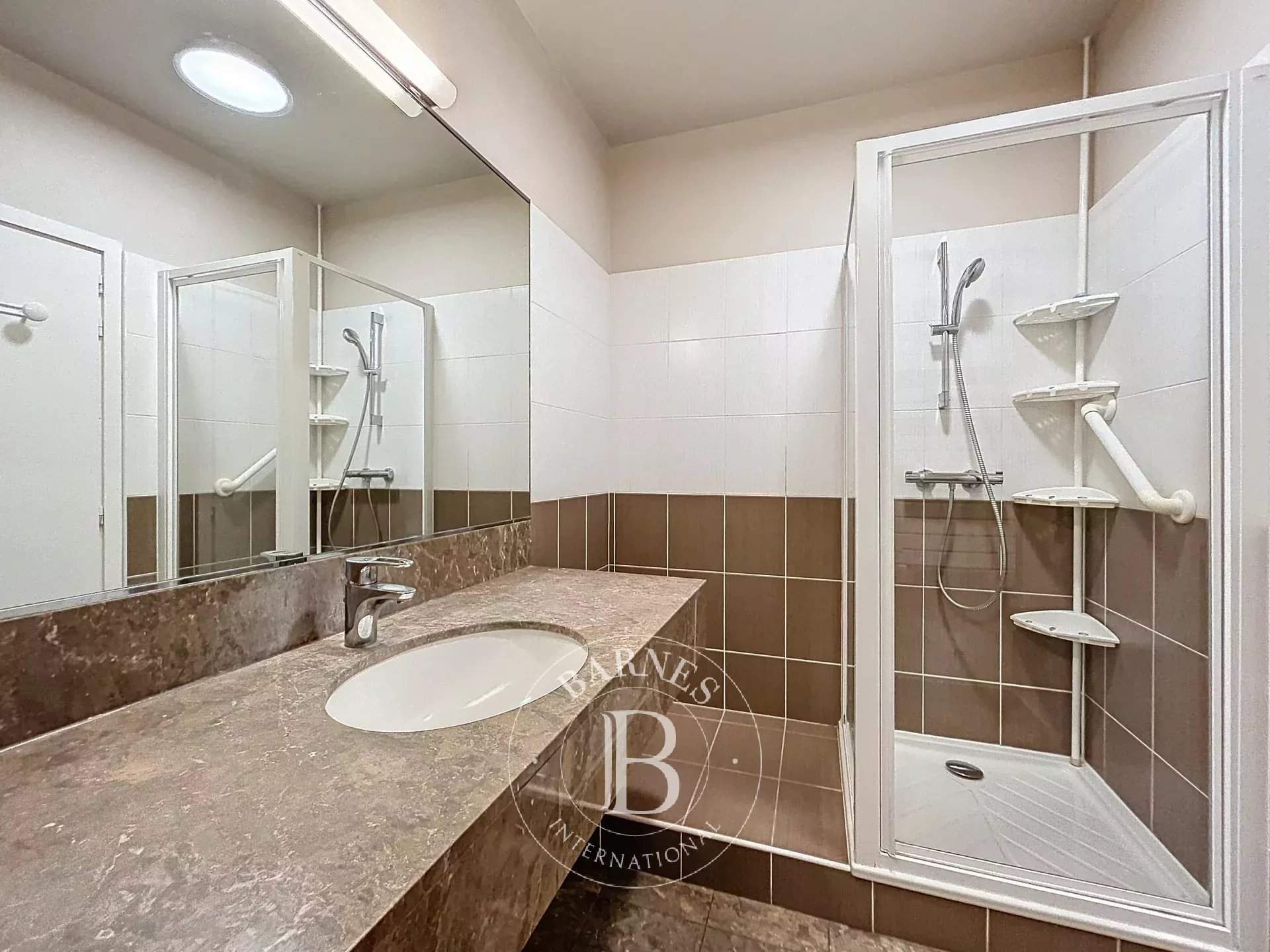 Paris  - Appartement 3 Pi&egrave;ces 2 Chambres - picture 4