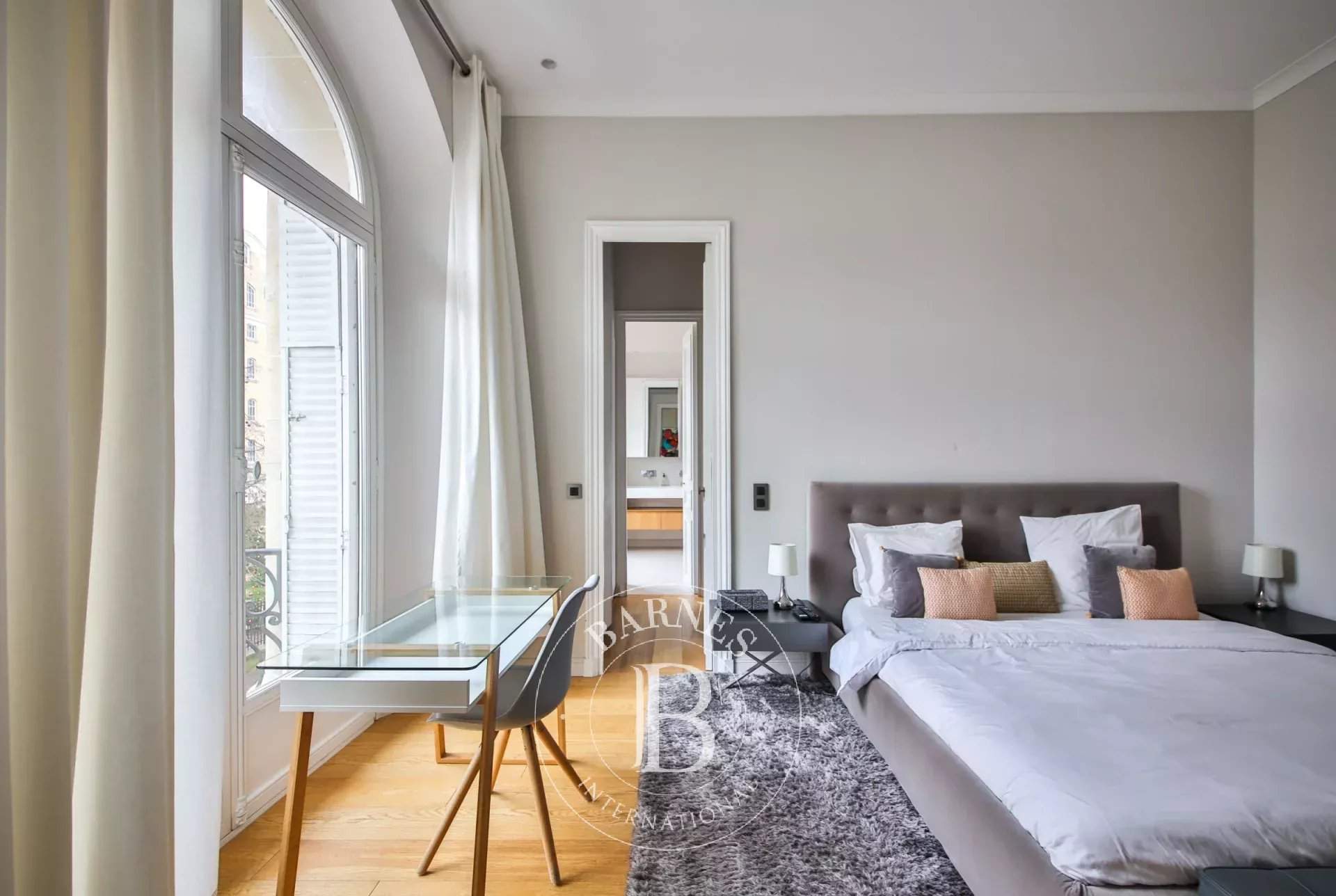 Paris  - Apartment 4 Bedrooms - picture 6