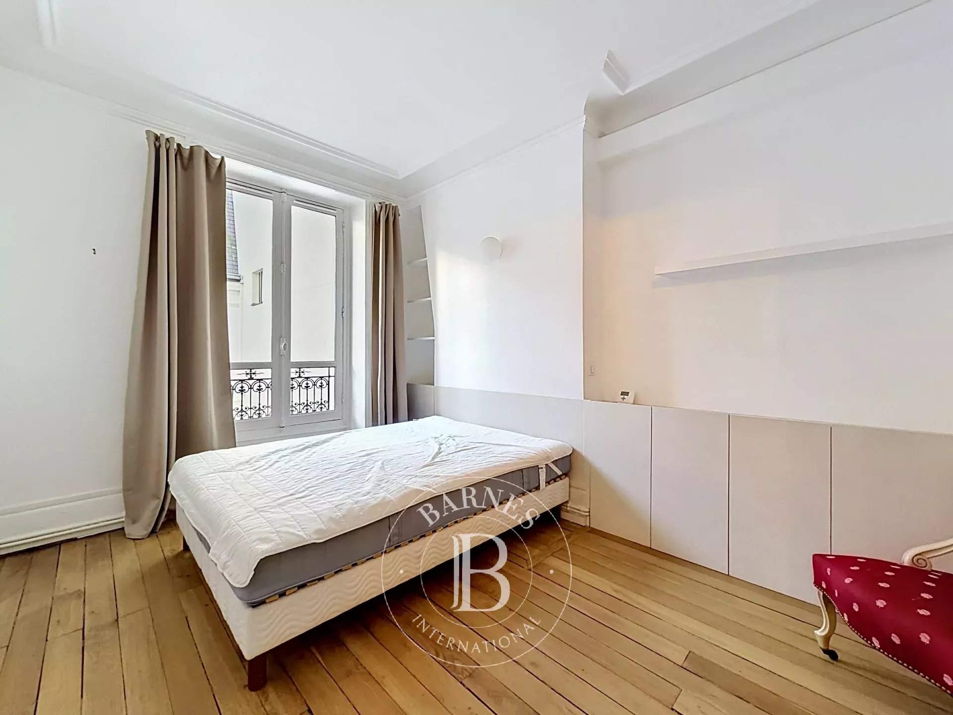 Paris  - Appartement 5 Pi&egrave;ces 3 Chambres - picture 4