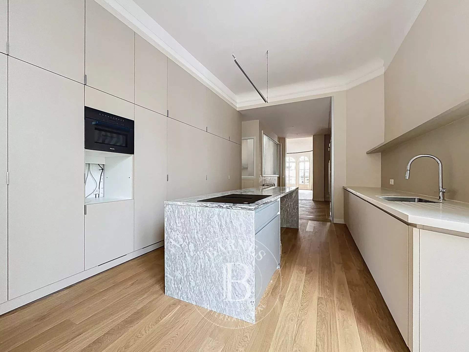 Paris  - Apartment 4 Bedrooms - picture 15