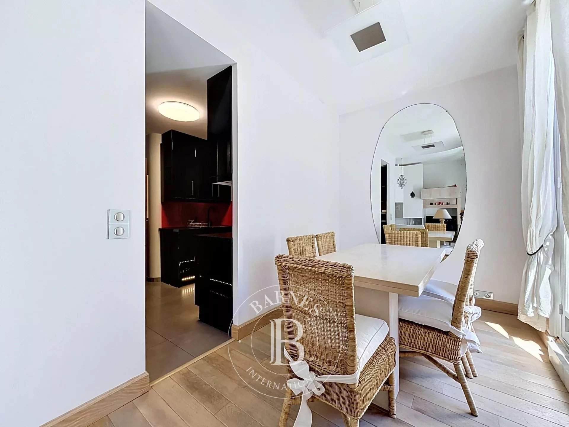 Paris  - Apartment 2 Bedrooms - picture 5