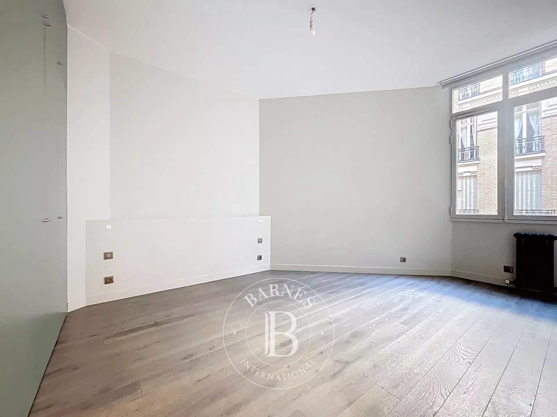 Paris  - Appartement 7 Pi&egrave;ces 4 Chambres - picture 13