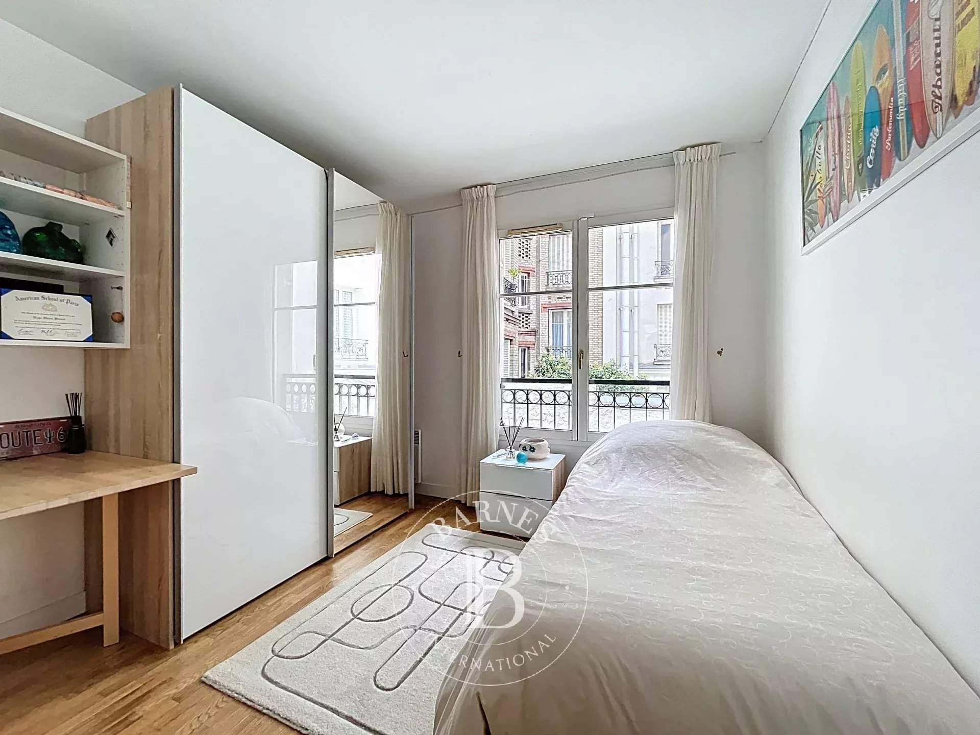 Paris  - Apartment 3 Bedrooms - picture 8