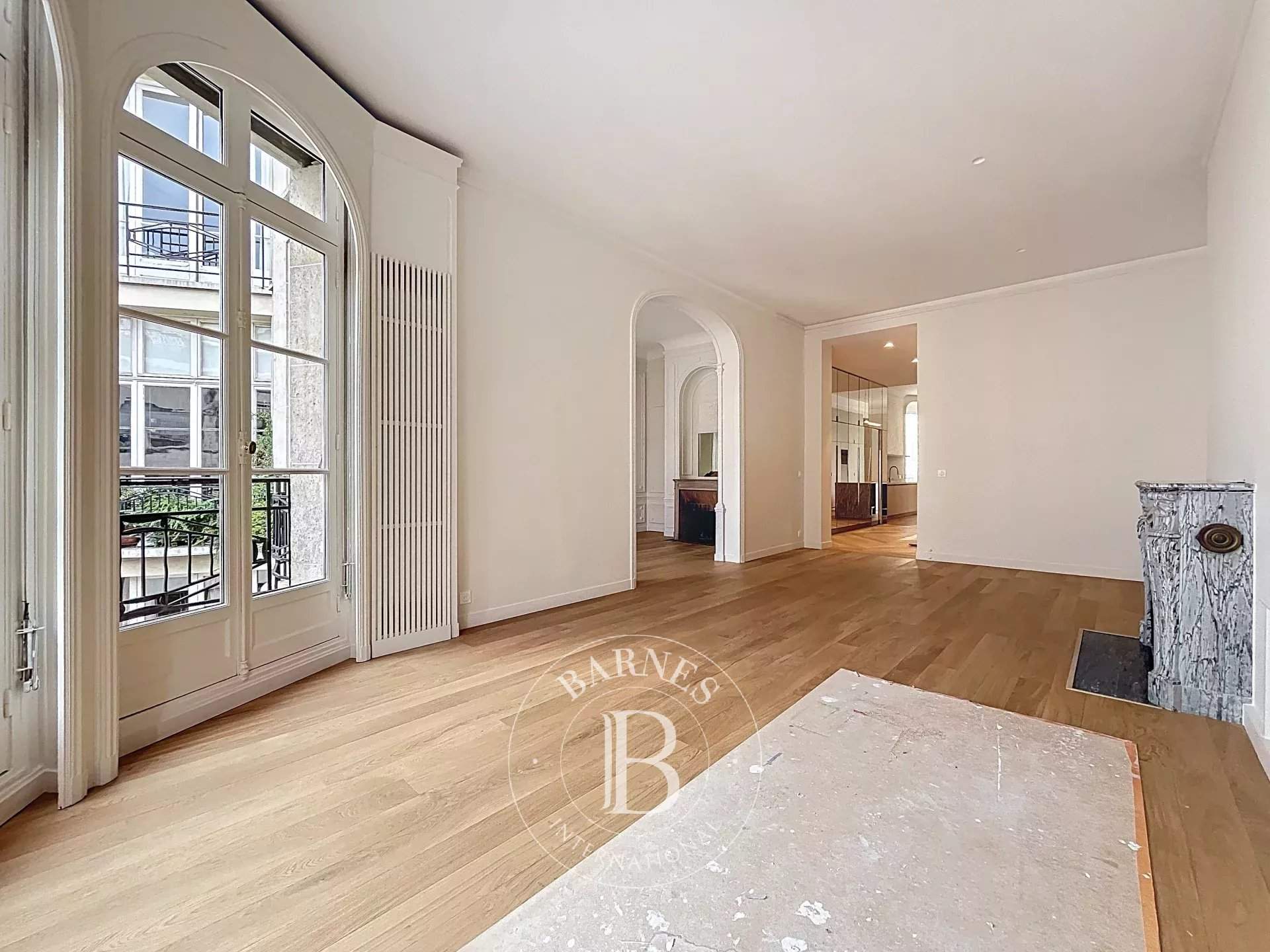 Paris  - Apartment 4 Bedrooms - picture 13