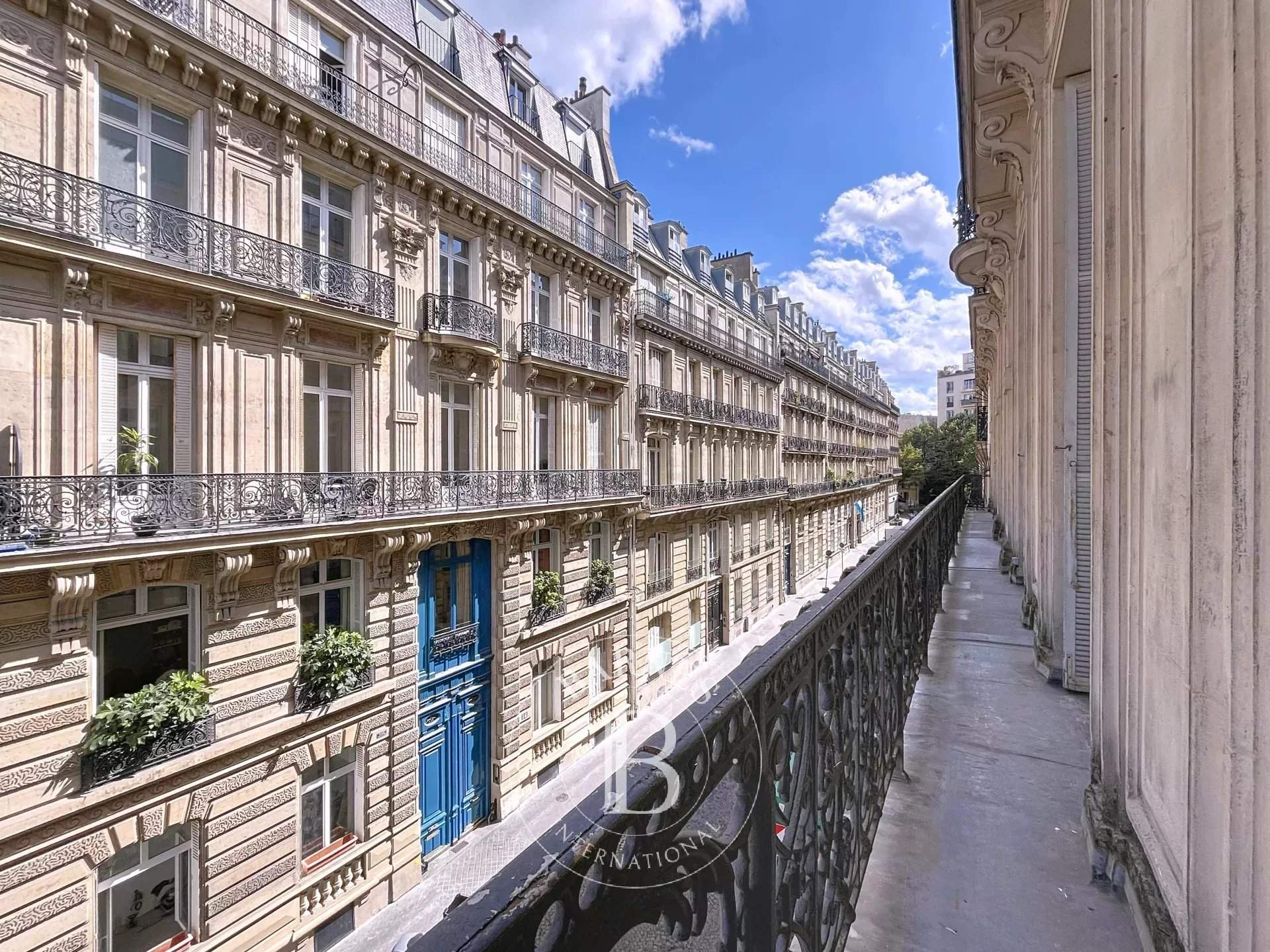 Paris  - Appartement 5 Pièces 4 Chambres - picture 9