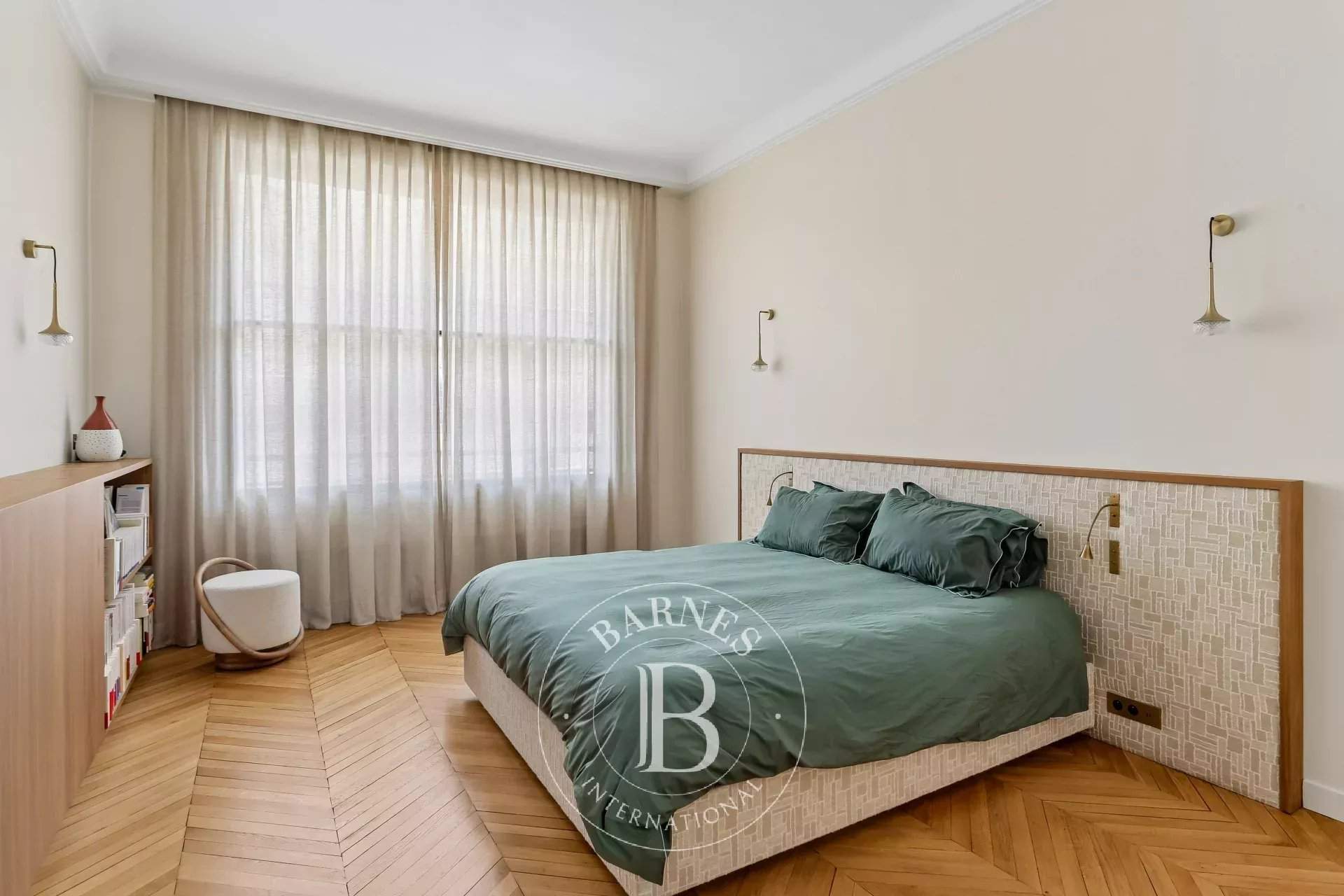 Paris  - Apartment 4 Bedrooms - picture 11