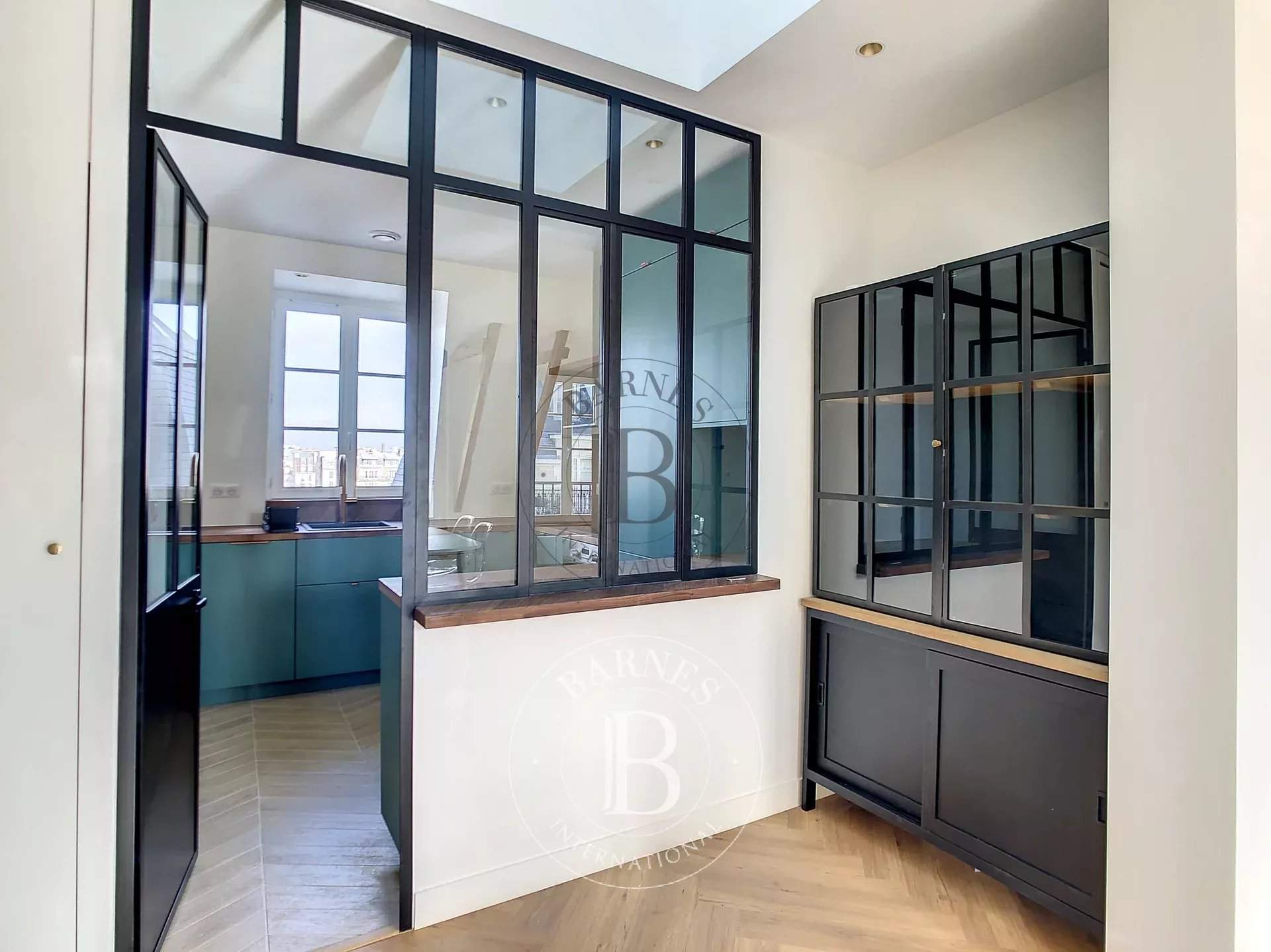 Paris  - Apartment 2 Bedrooms - picture 3