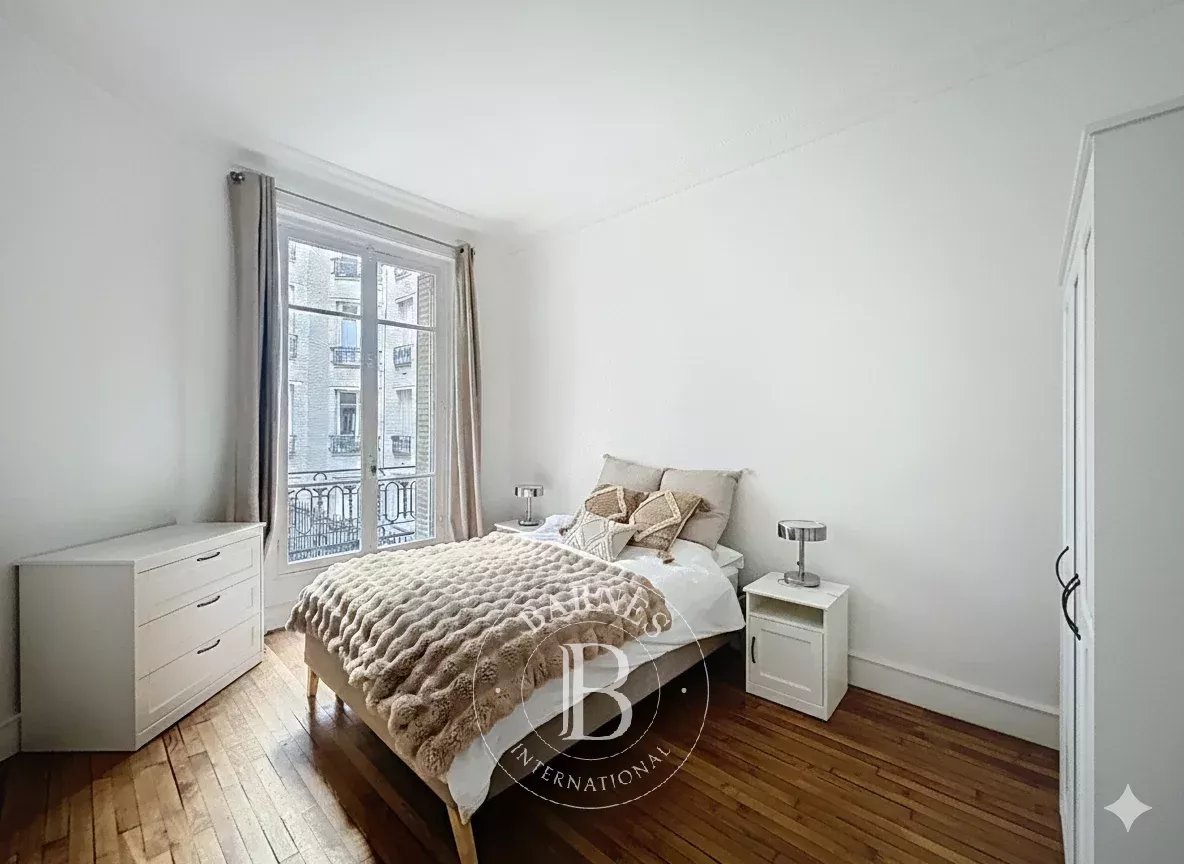 Paris  - Apartment 5 Bedrooms - picture 10