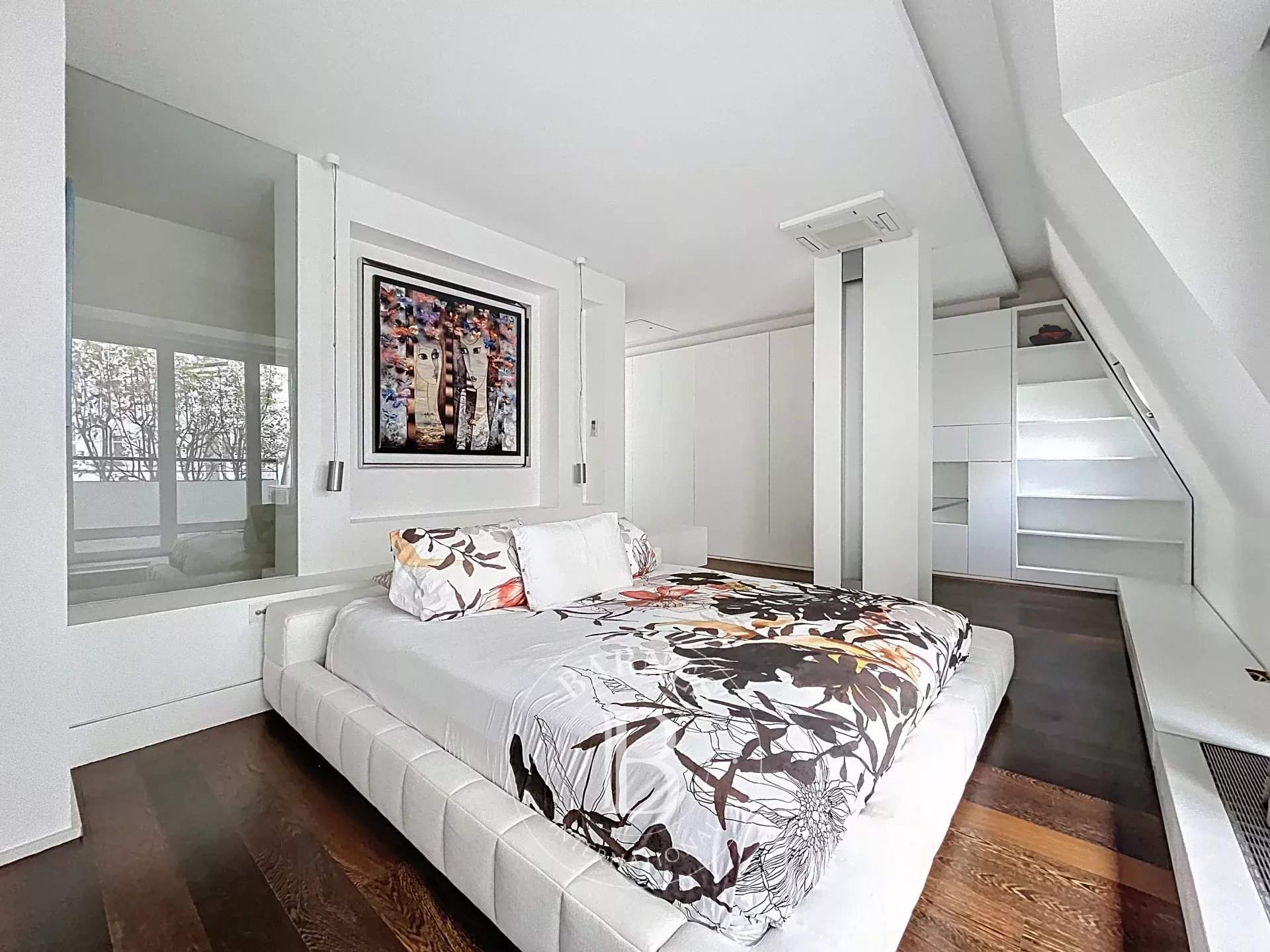 Paris  - Appartement 7 Pi&egrave;ces 3 Chambres - picture 9