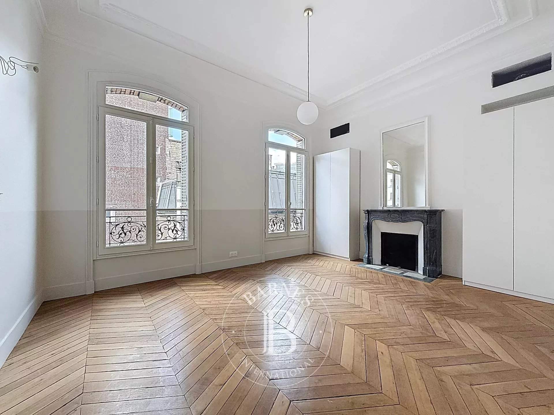 Paris  - Apartment 5 Bedrooms - picture 9